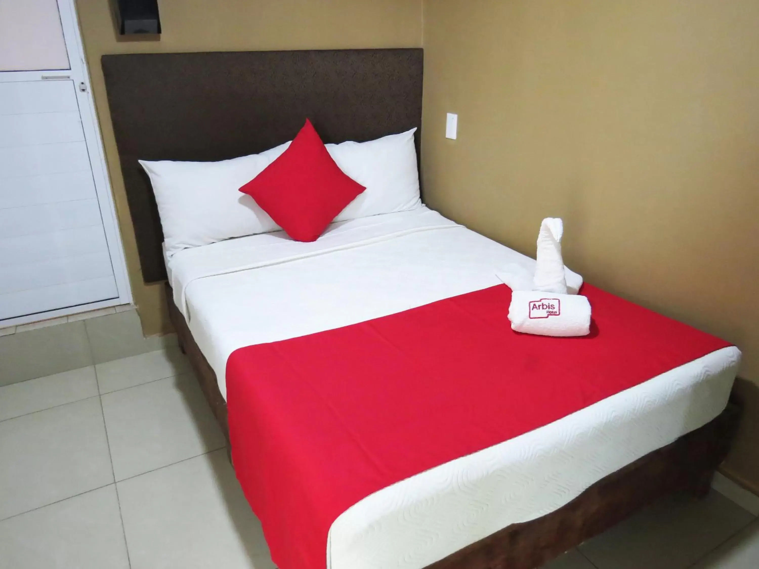 Bed in Hotel Arbis
