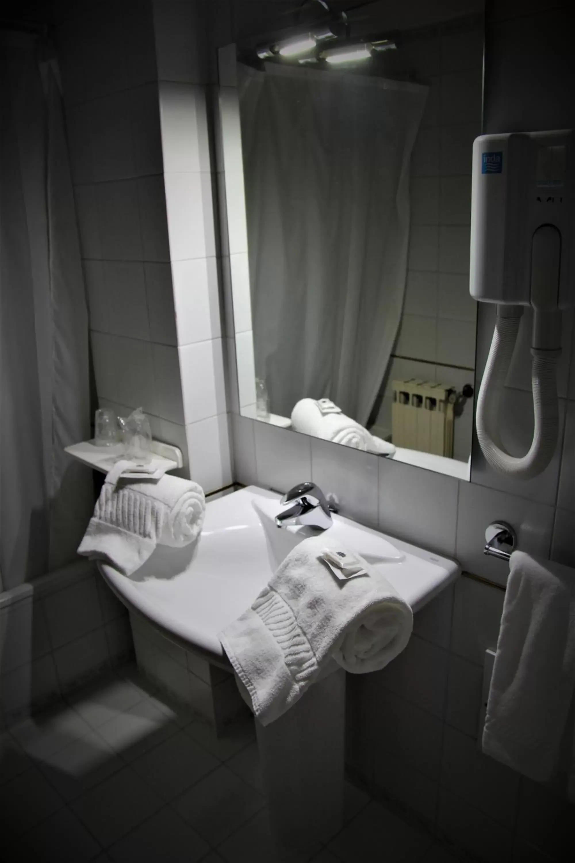 Toilet, Bathroom in Hotel de Arganil