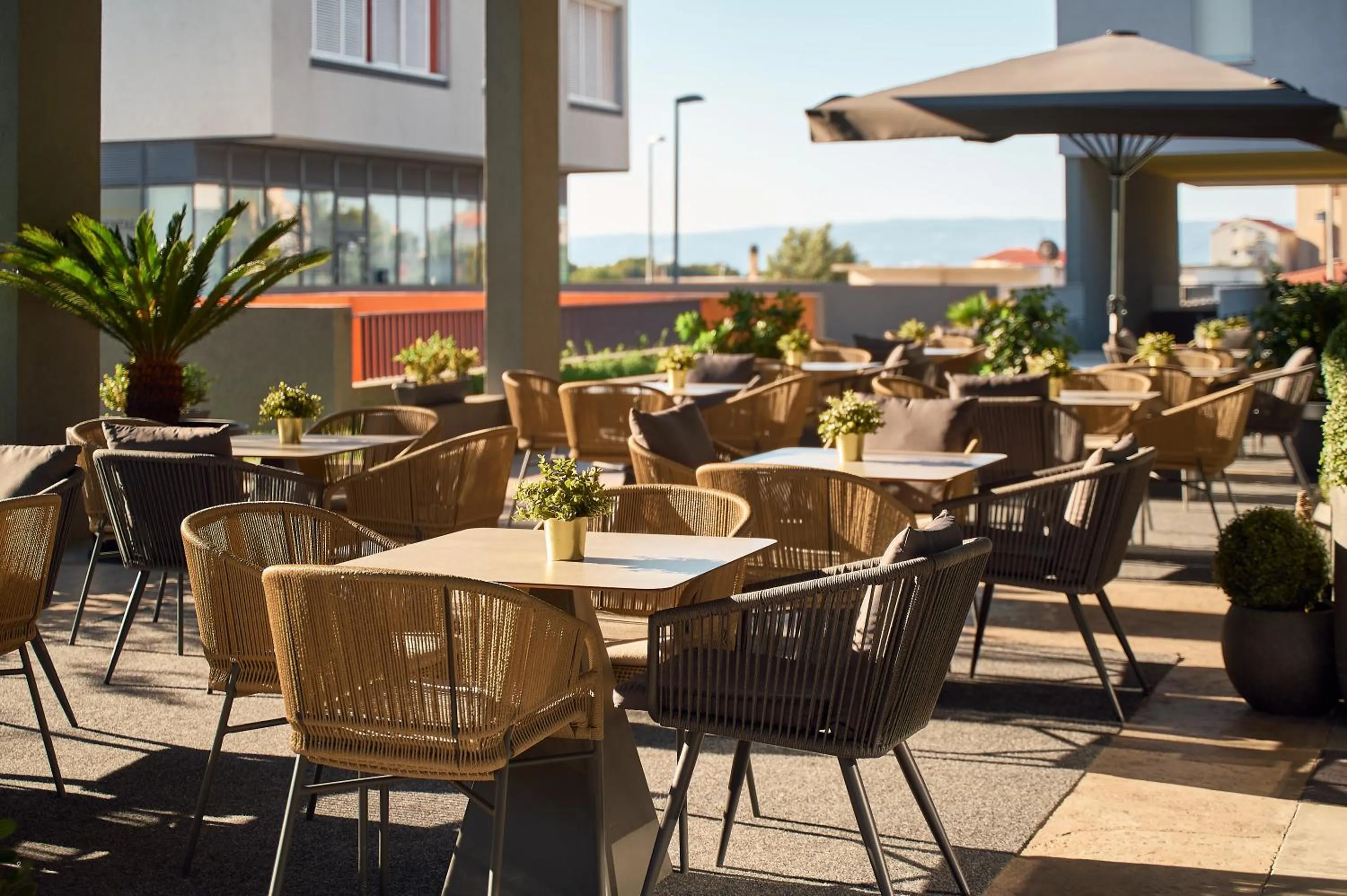 Balcony/Terrace, Restaurant/Places to Eat in Hotel Ora