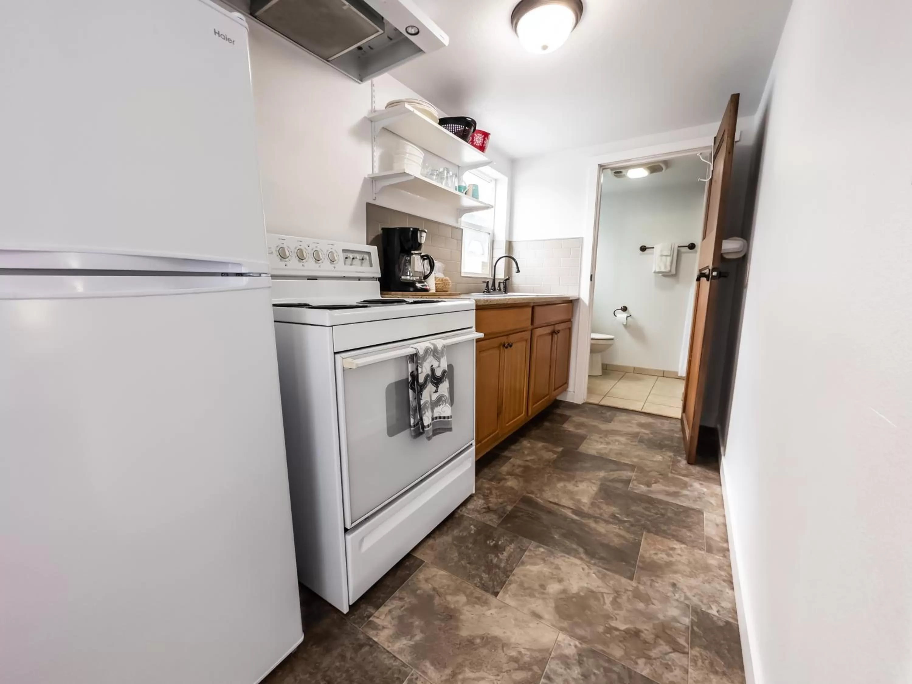kitchen in Terimore Lodging by the Sea