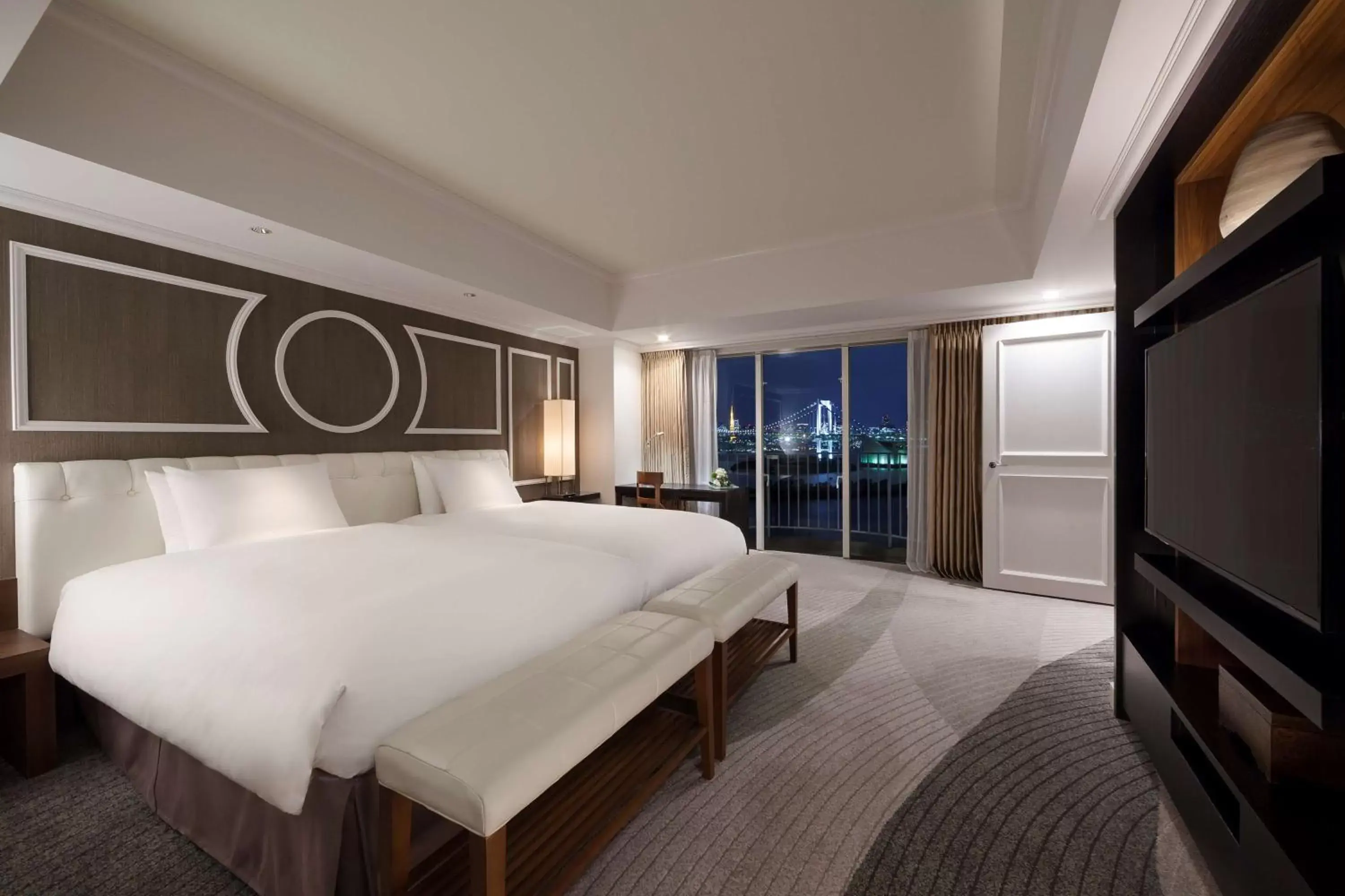Bedroom, Bed in Hilton Tokyo Odaiba