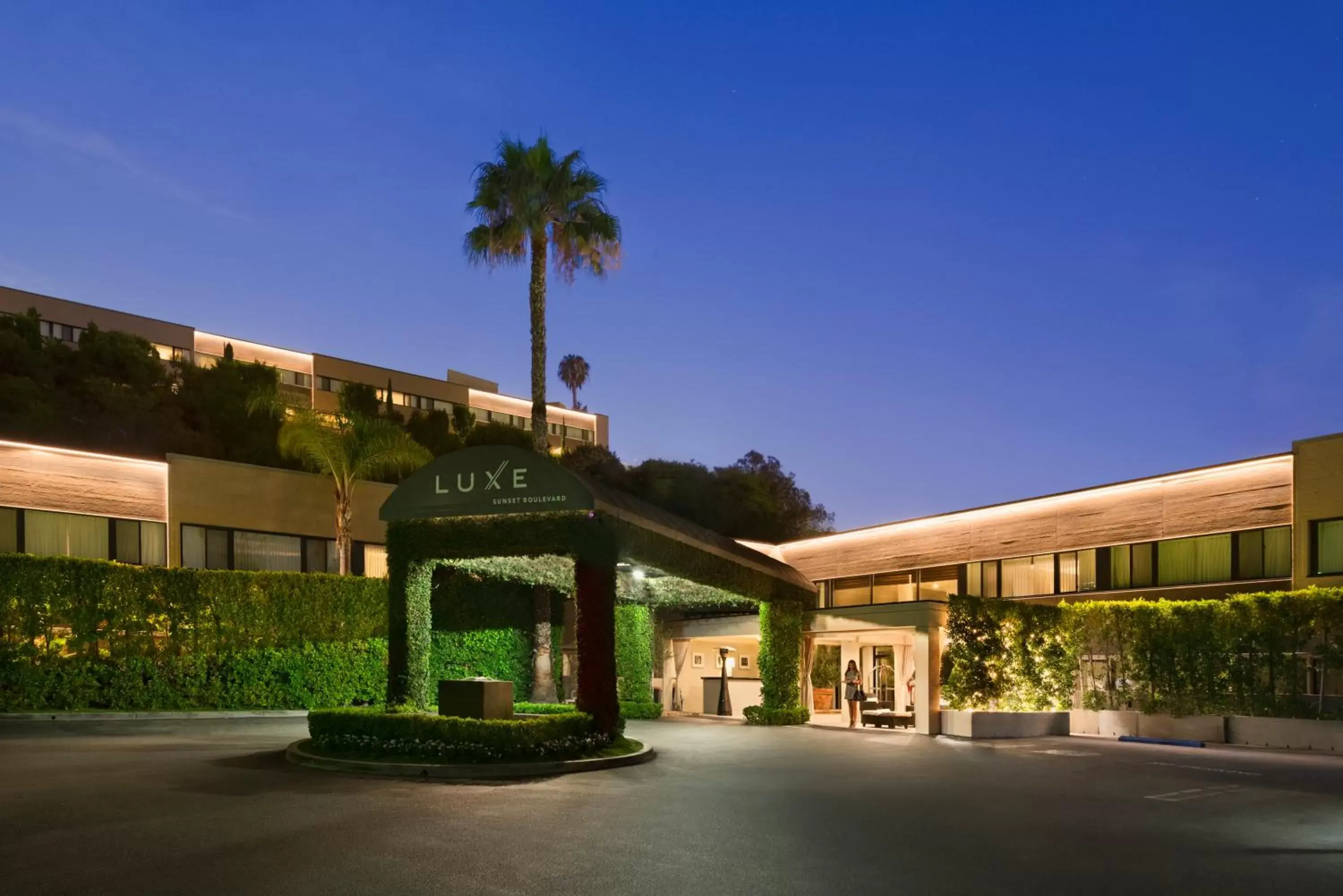 Property building, Facade/Entrance in Luxe Sunset Boulevard Hotel