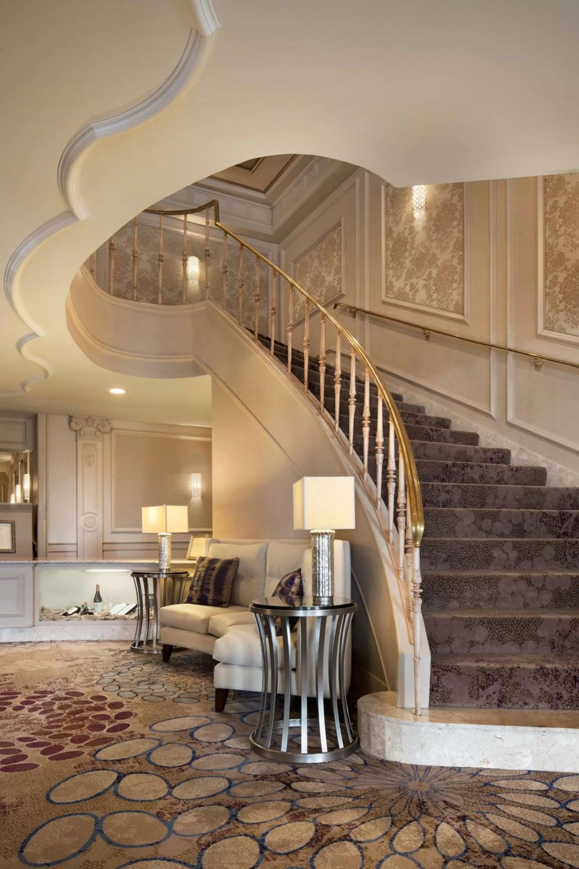 Lobby or reception in Hilton St. Louis Frontenac