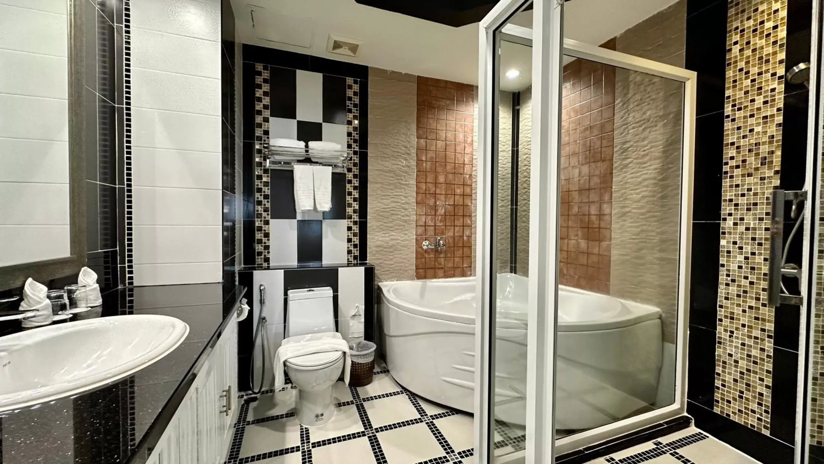 Shower, Bathroom in KTK Pattaya Hotel & Residence