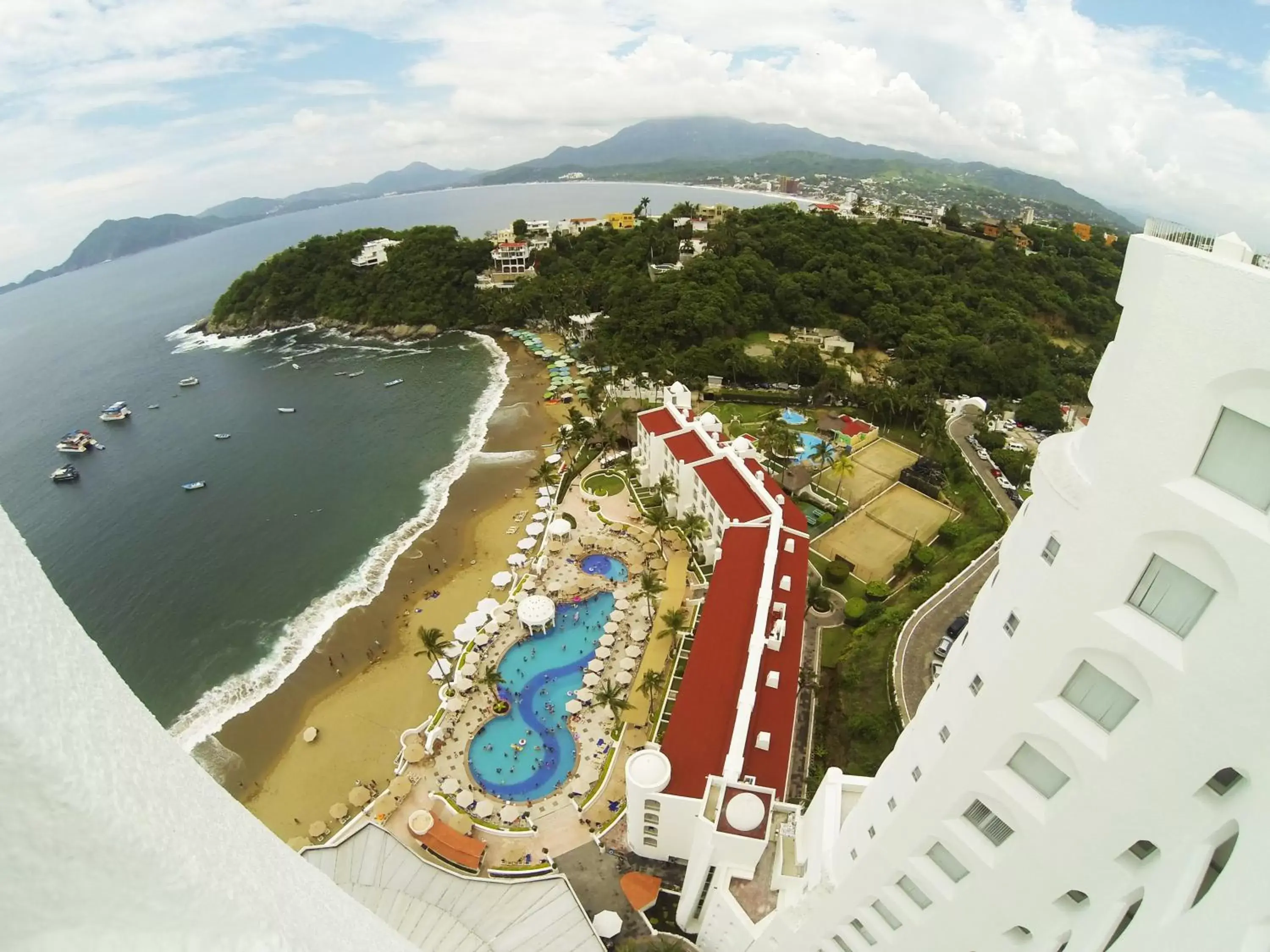 Sea view, Bird's-eye View in Tesoro Manzanillo All Inclusive