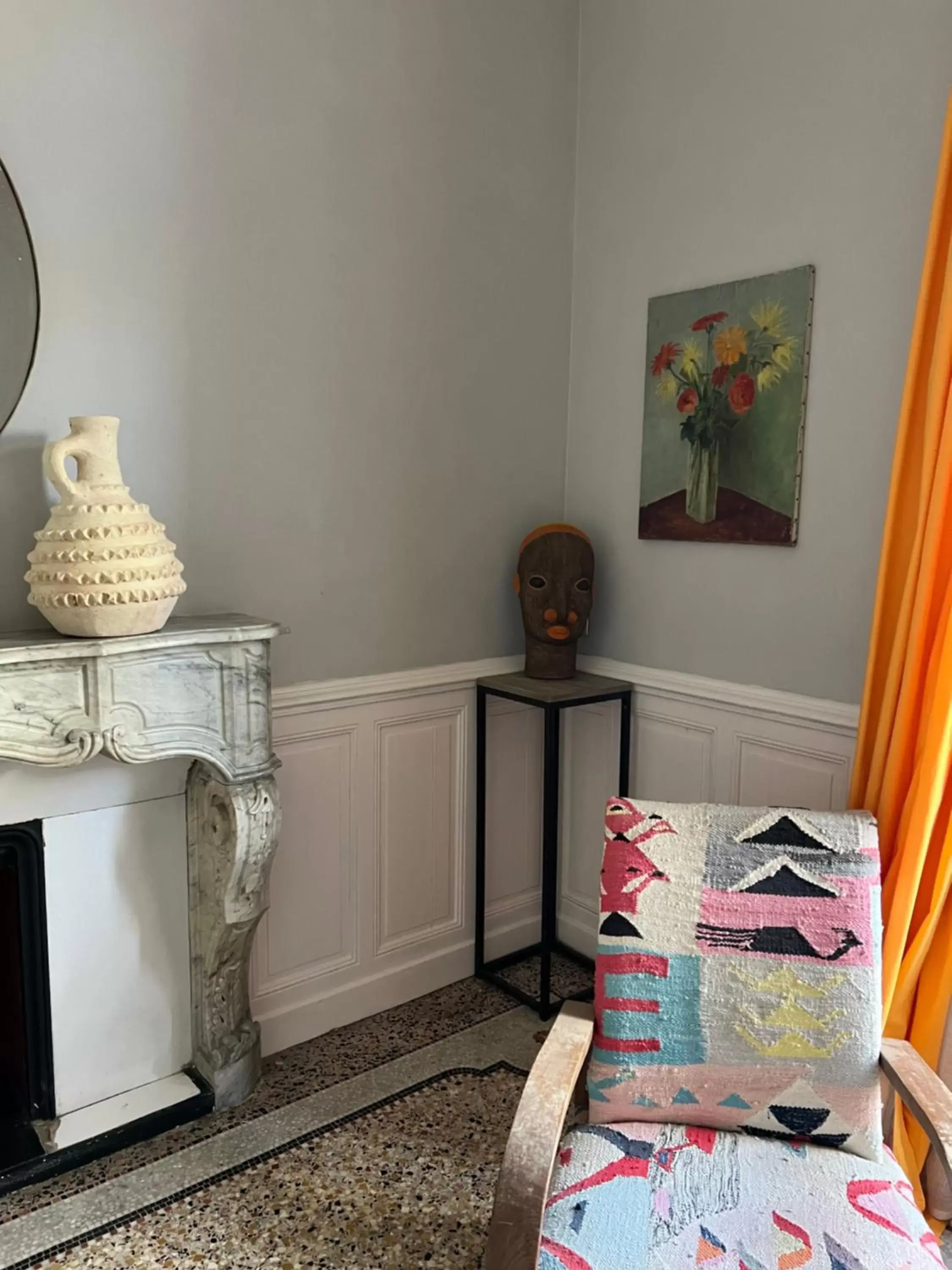 Seating Area in Maison Douce Arles