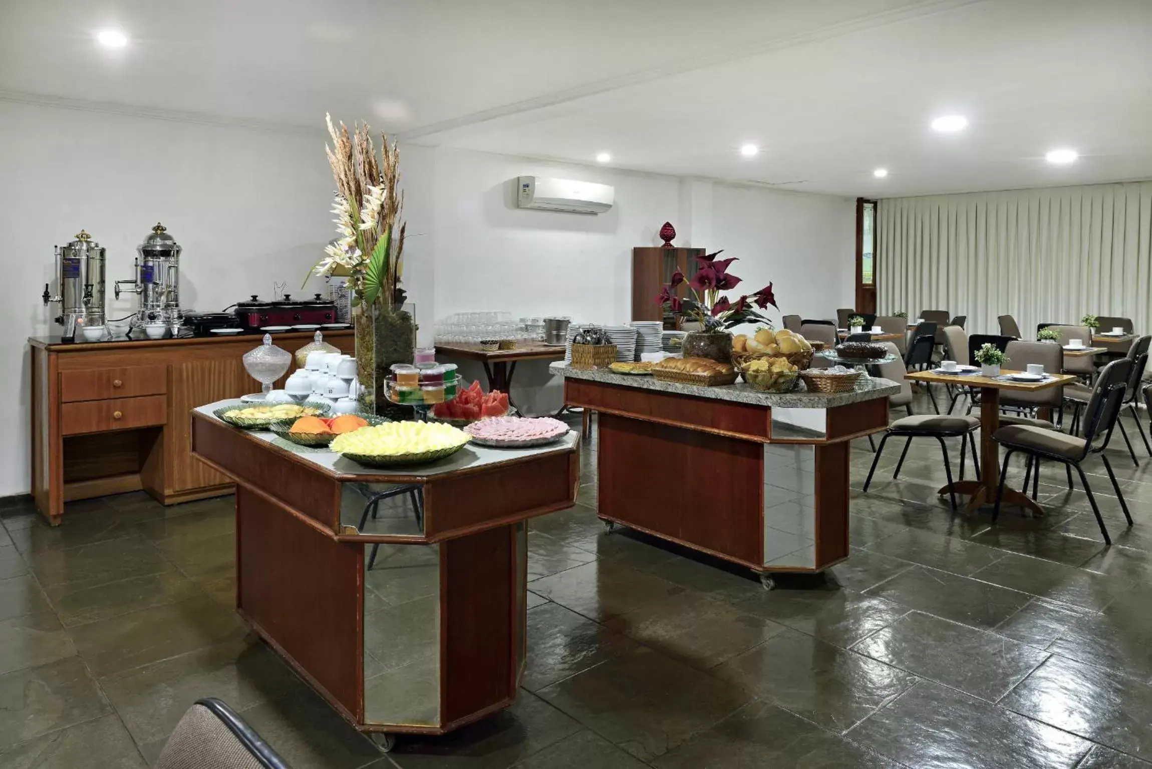 Breakfast, Restaurant/Places to Eat in Dan Inn Express Ribeirão Preto