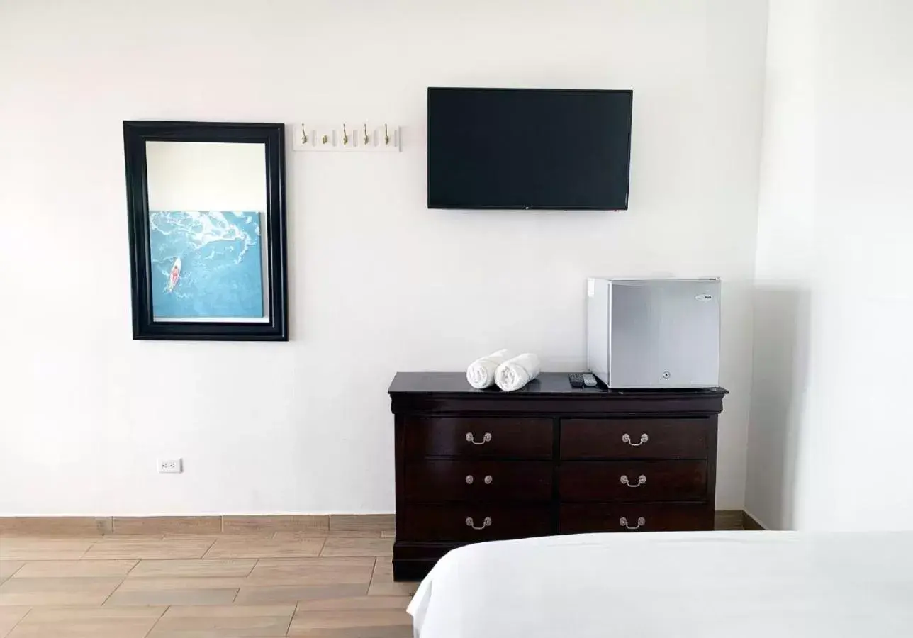 Bedroom, TV/Entertainment Center in Surf Ranch Tamarindo