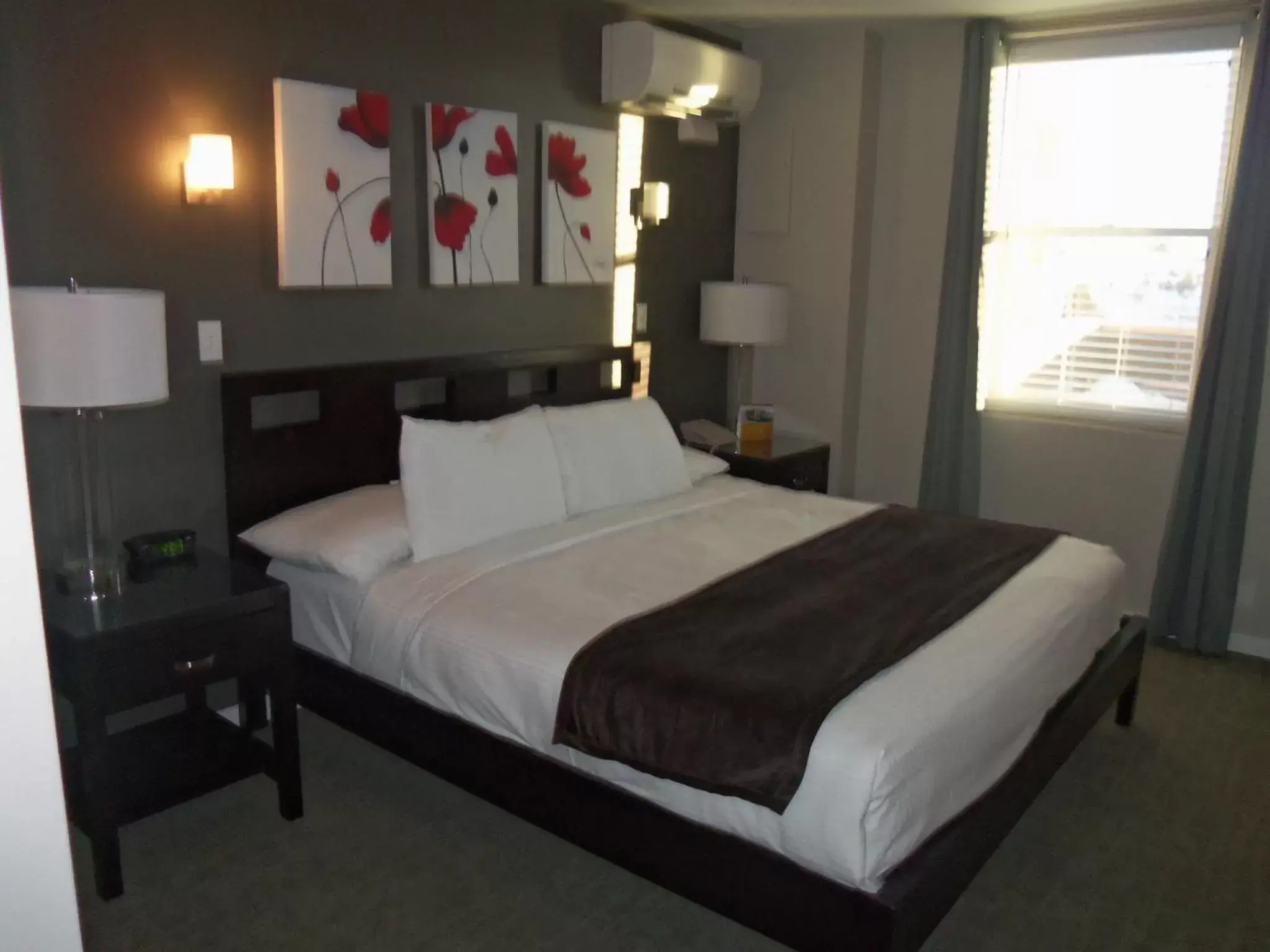 Bedroom, Bed in Century Casino & Hotel Cripple Creek
