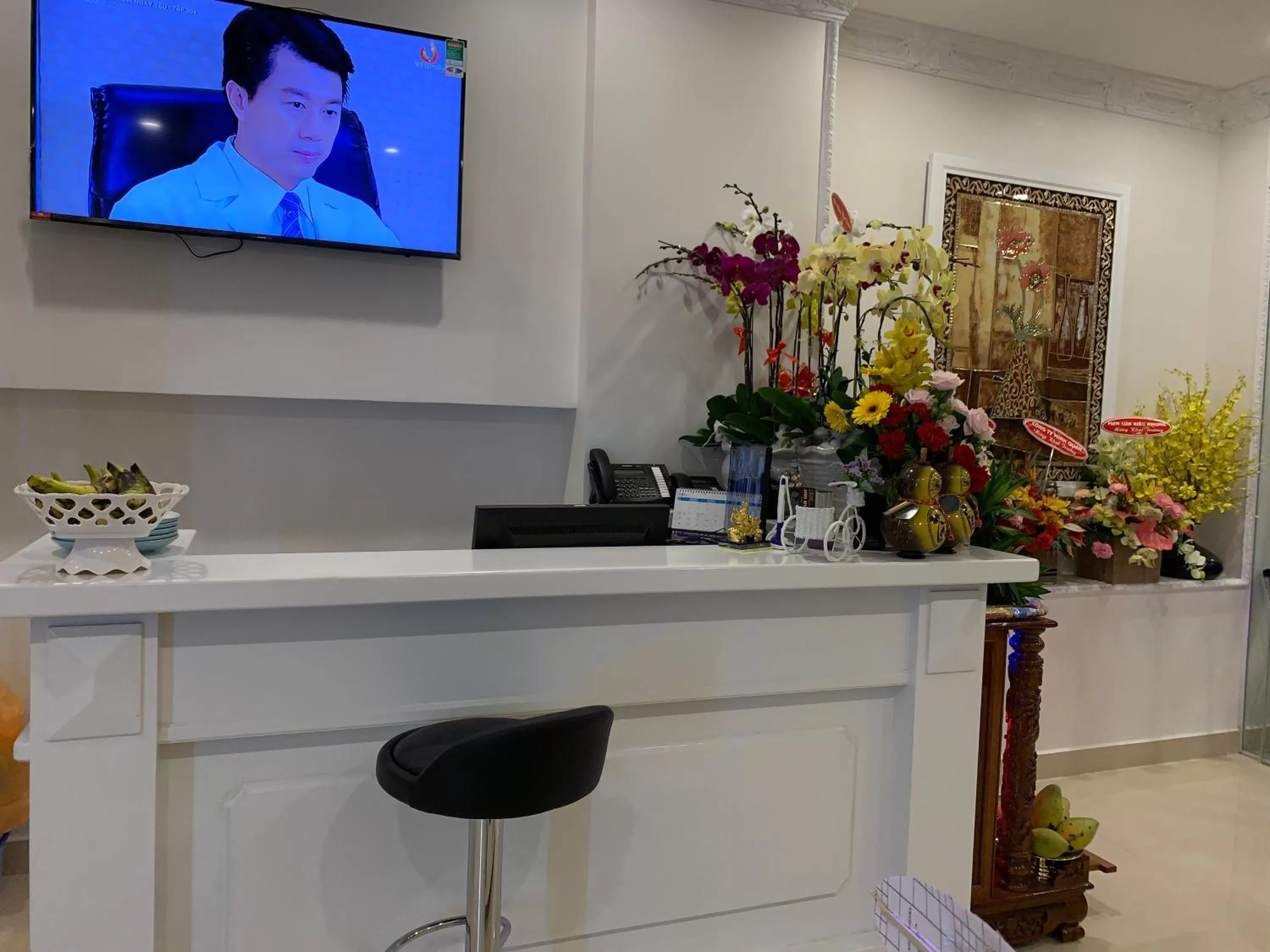 Communal lounge/ TV room in Hotel Bao Duy