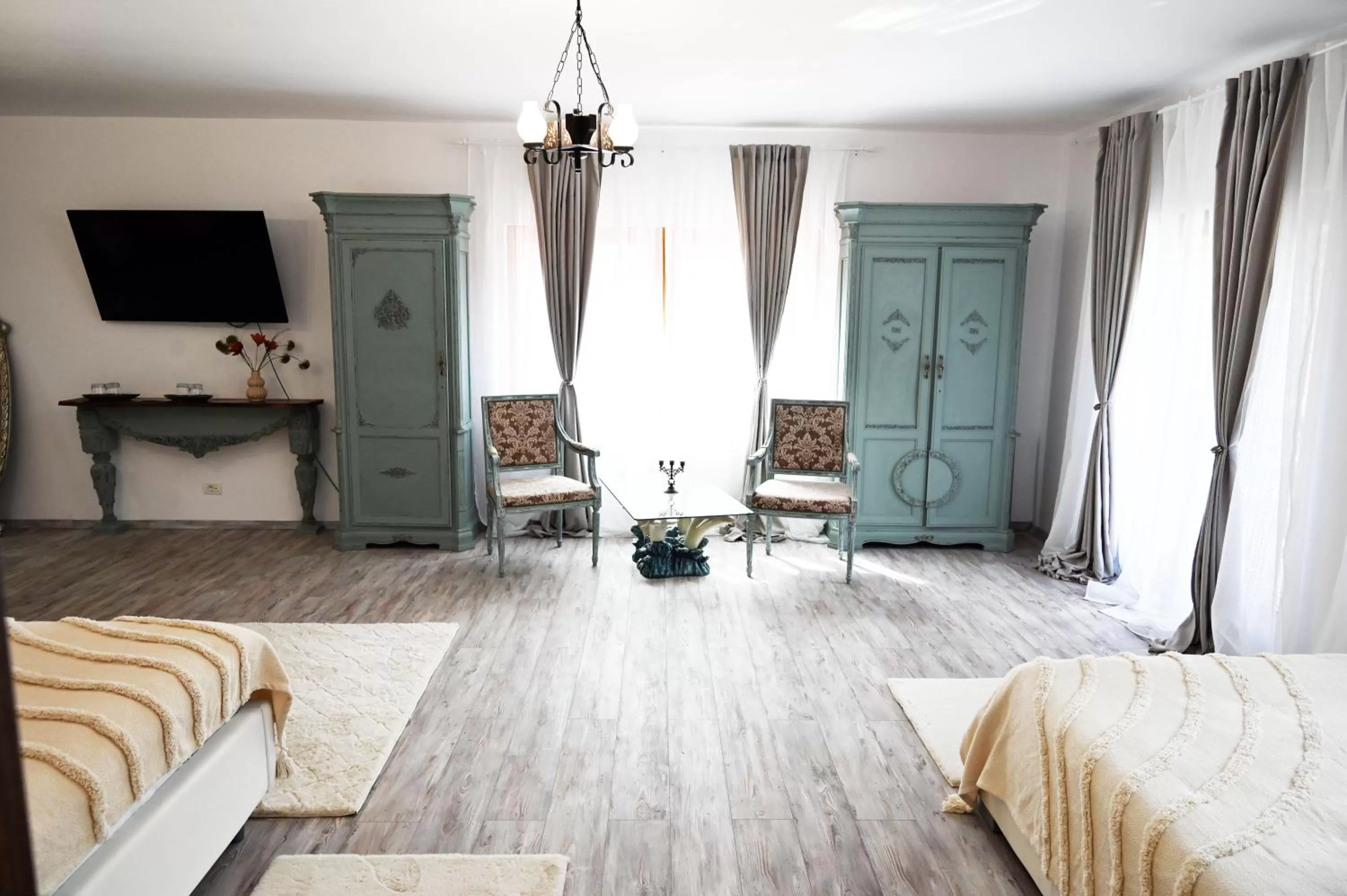 Seating area, Bed in Conacul Radacinilor