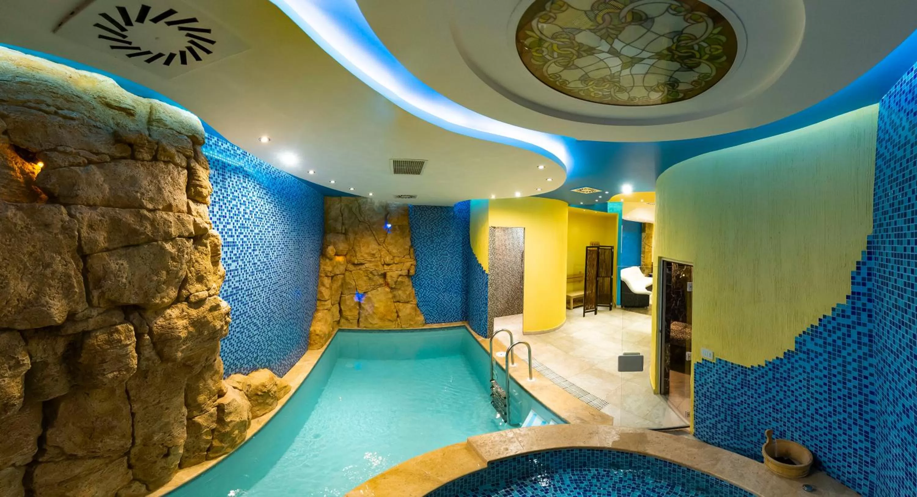 Swimming pool in Spa Hotel Grace Forum