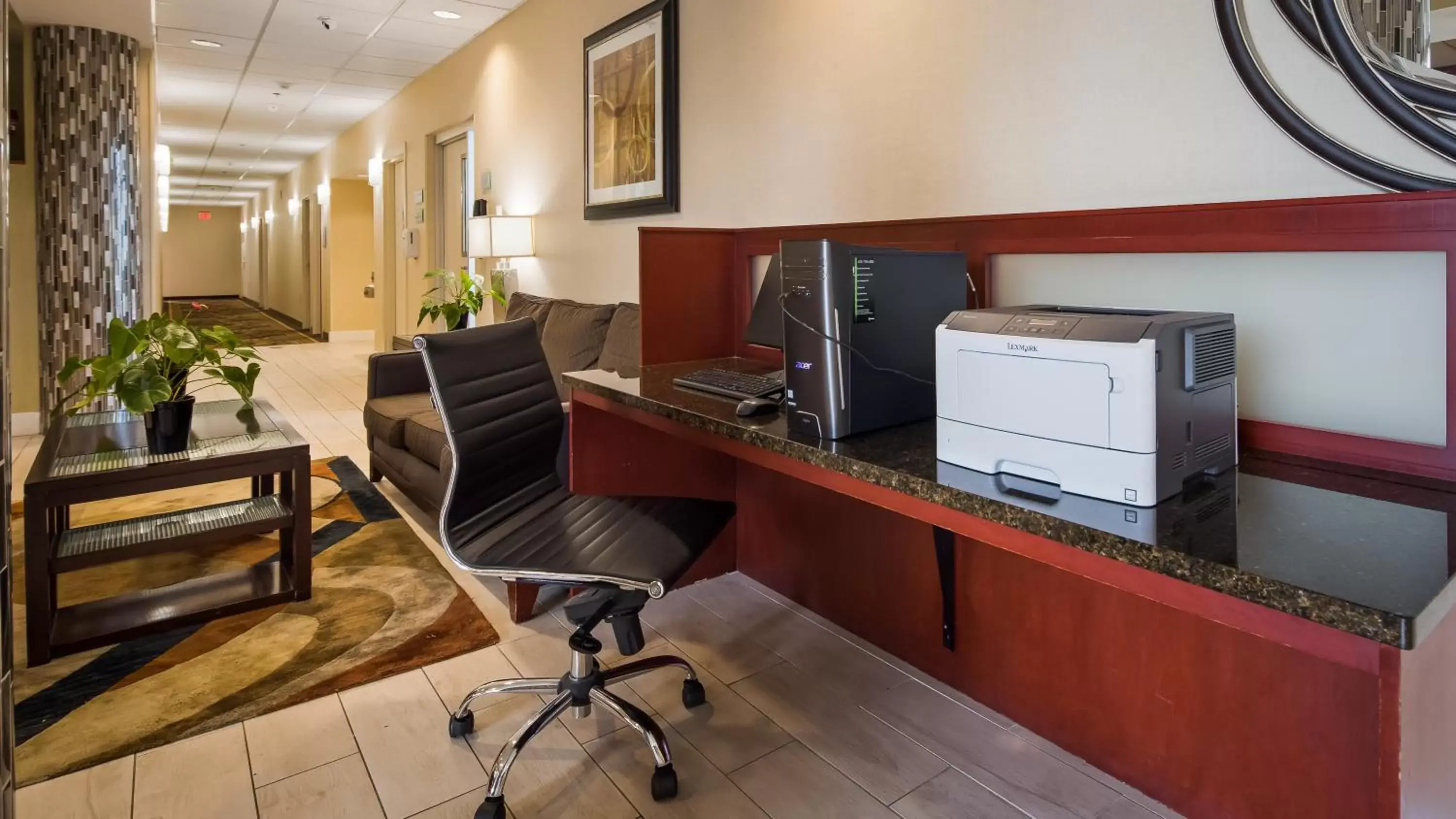 Business facilities, Business Area/Conference Room in Best Western Airport Inn & Suites Cleveland
