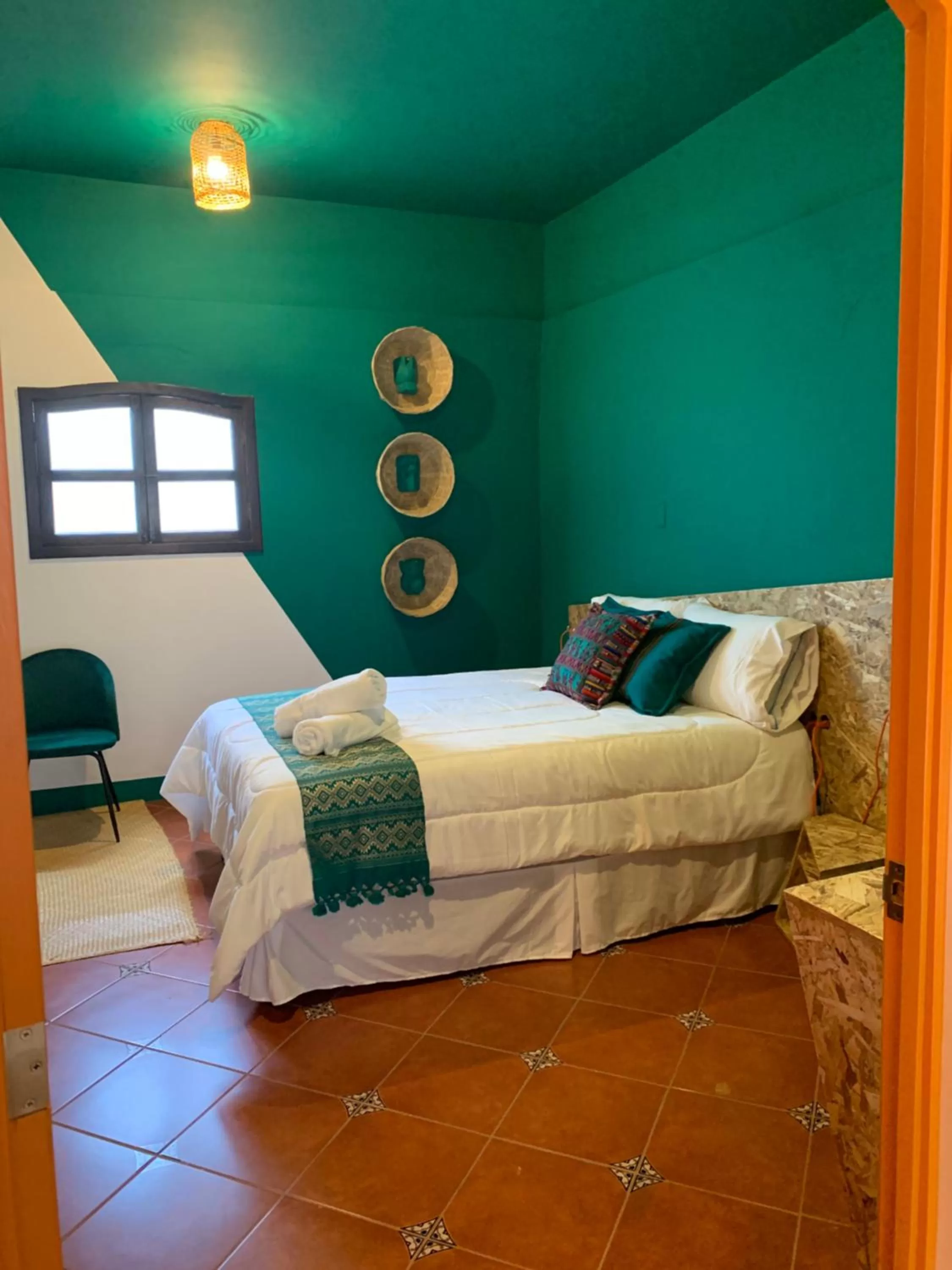 Economy Twin Room in Why Not Hotel