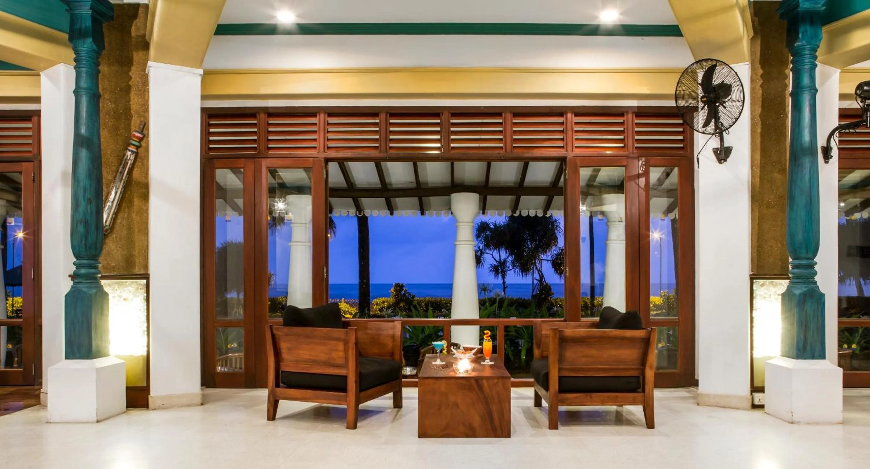 Restaurant/places to eat in Tangerine Beach Hotel