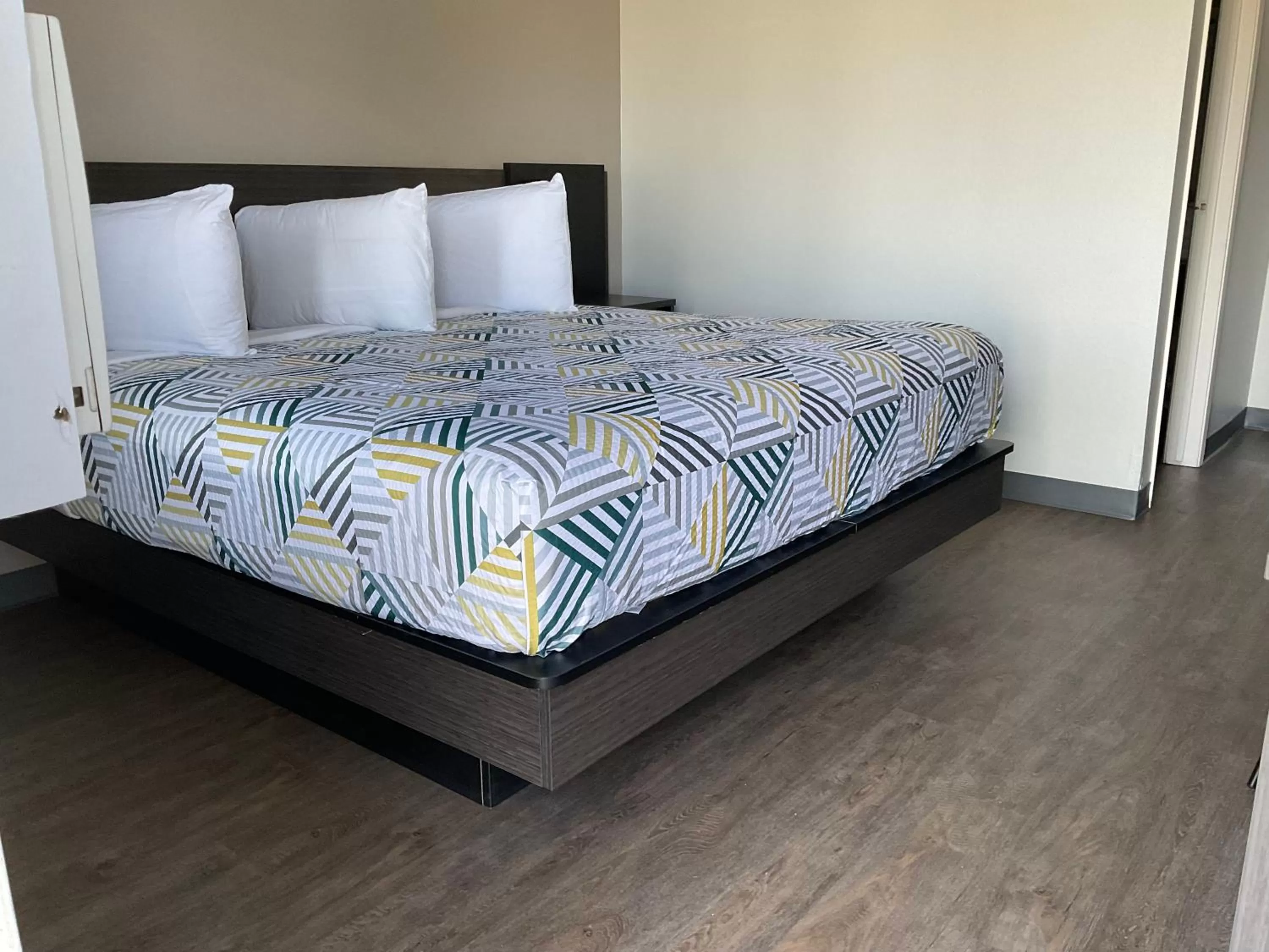 Bed in Motel 6-Ely, NV