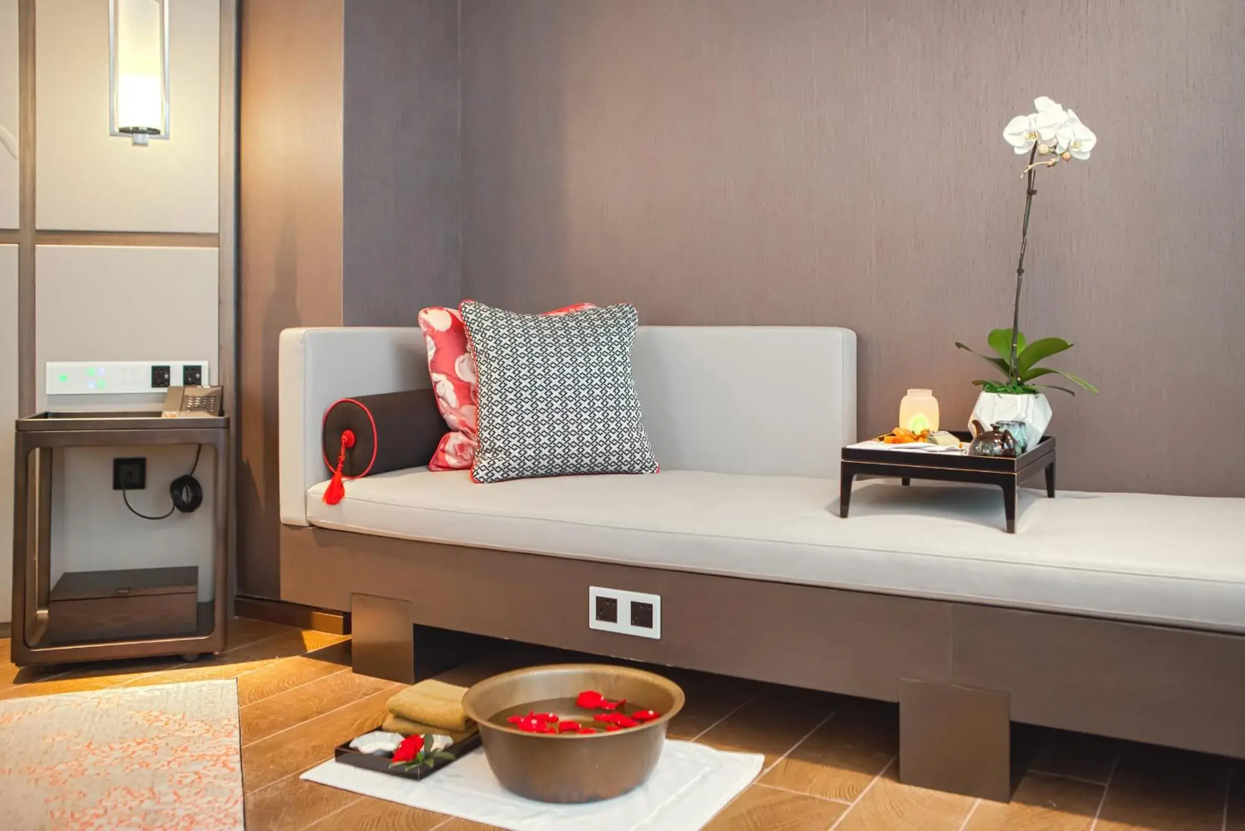 Spa and wellness centre/facilities, Seating Area in Jumeirah Living Guangzhou - Complimentary Shuttle Bus to Canton Fair Complex during Canton Fair period