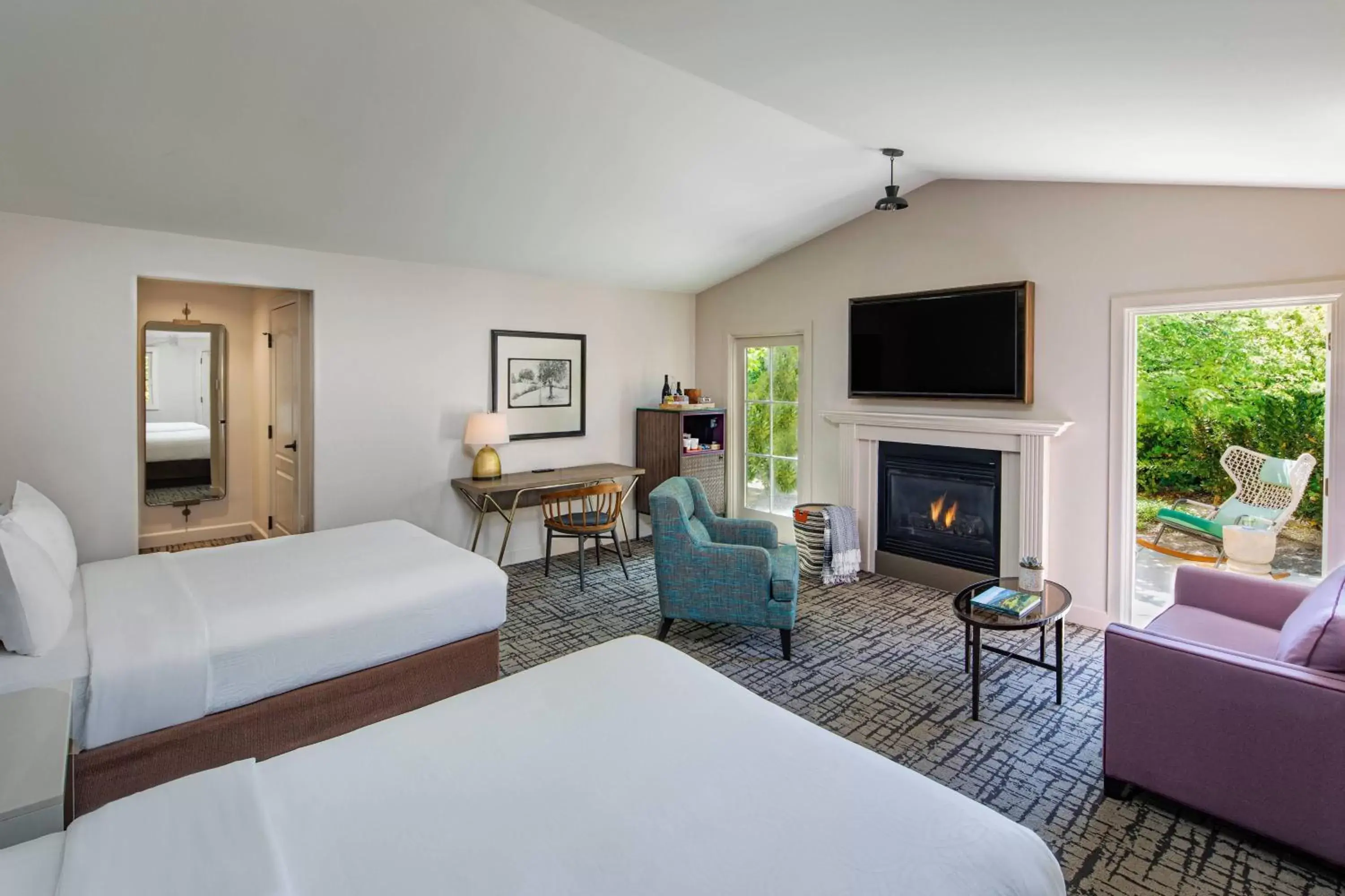 Photo of the whole room, TV/Entertainment Center in The Lodge at Sonoma Resort, Autograph Collection