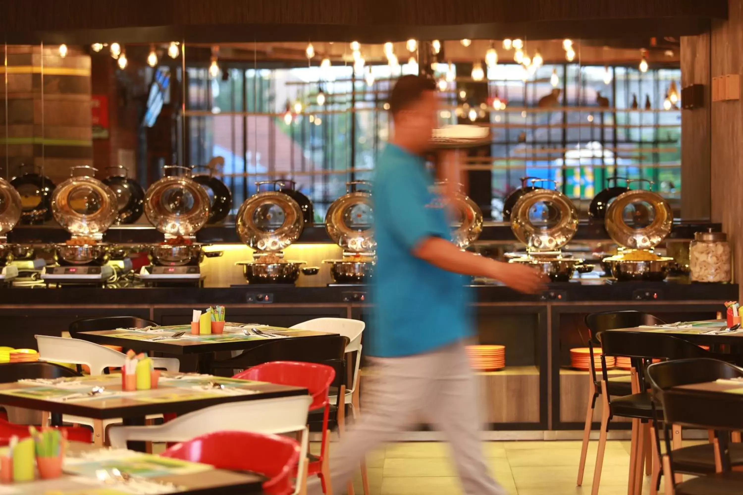 Restaurant/places to eat in Ibis Styles Makassar Sam Ratulangi Restaurant/places to eat in Ibis Styles Makassar Sam Ratulangi