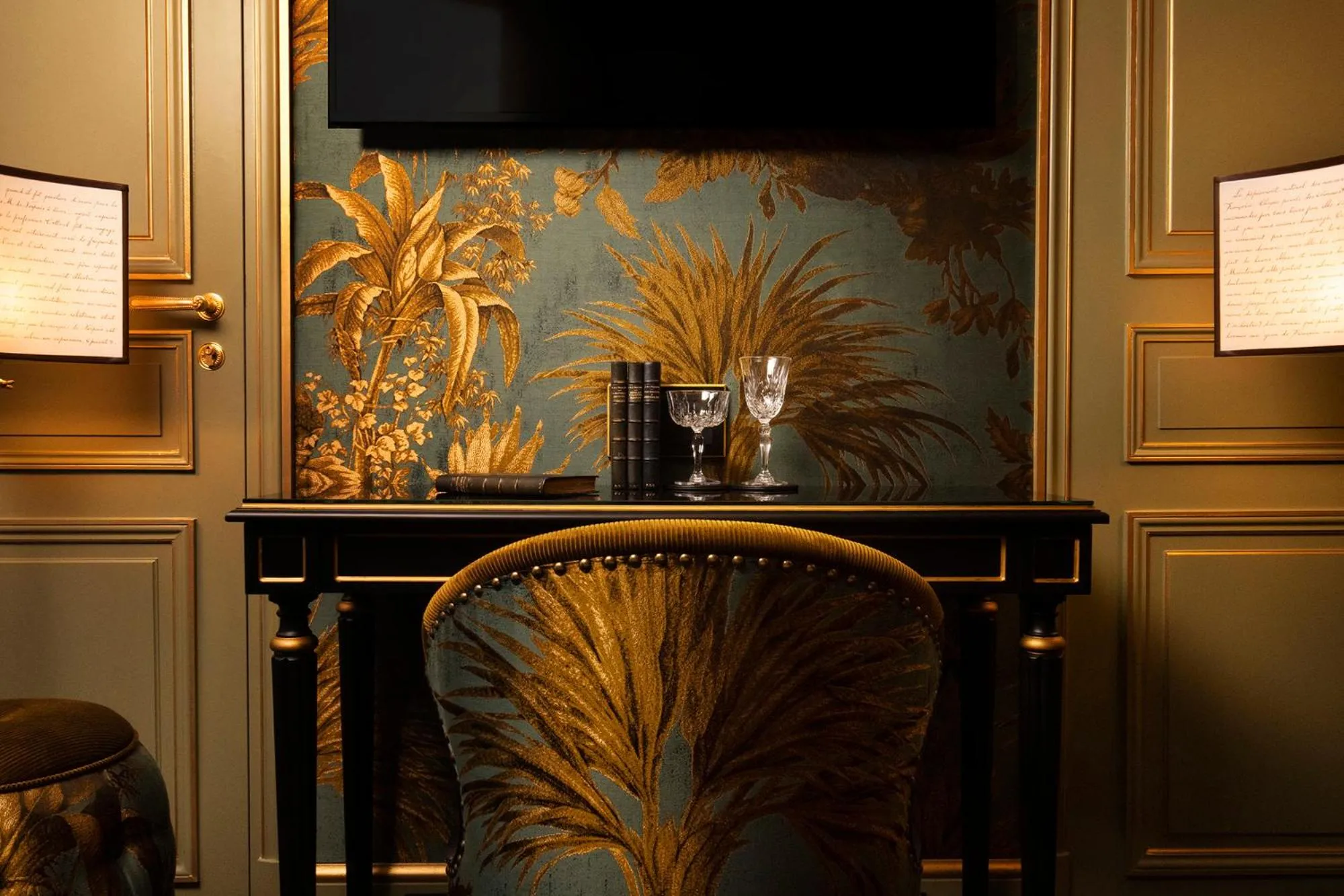 Seating area in Maison Proust, Hotel & Spa La Mer