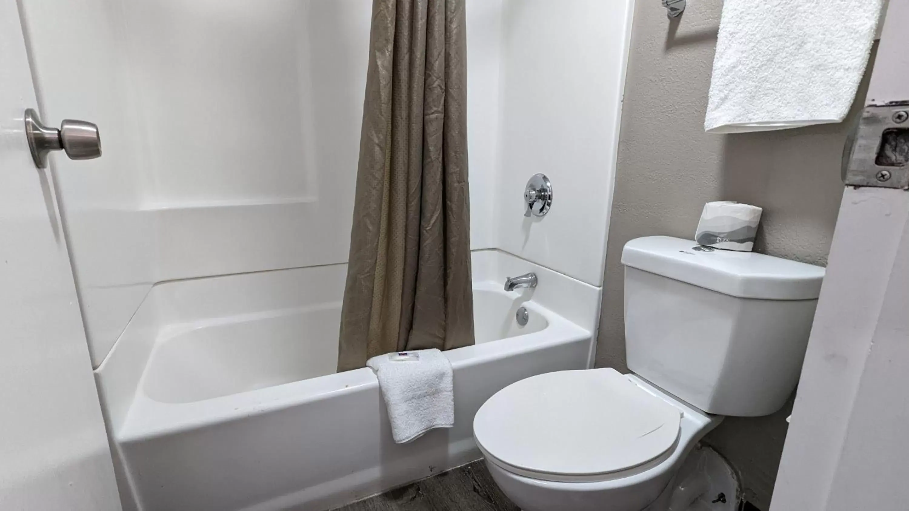Toilet, Bathroom in Motel 6-Leominster, MA