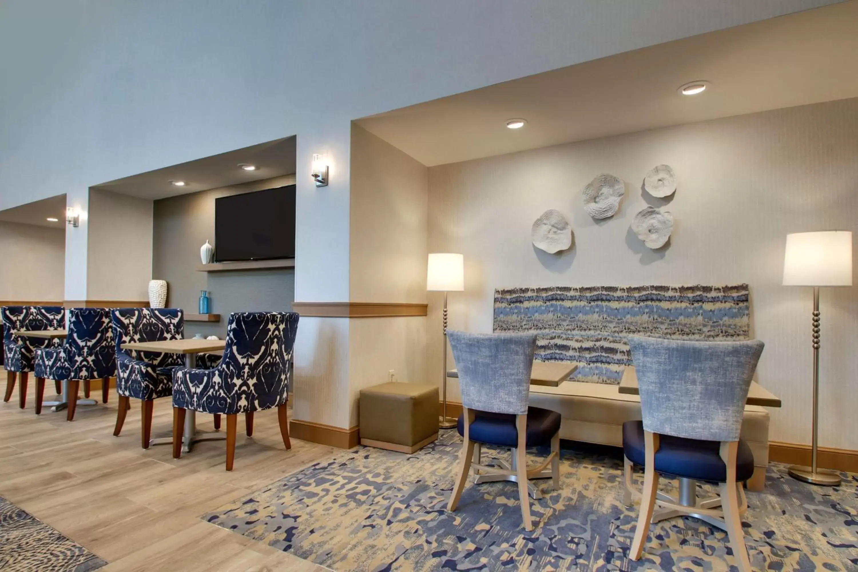 Dining area, Restaurant/Places to Eat in Hampton Inn Sneads Ferry Topsail Beach