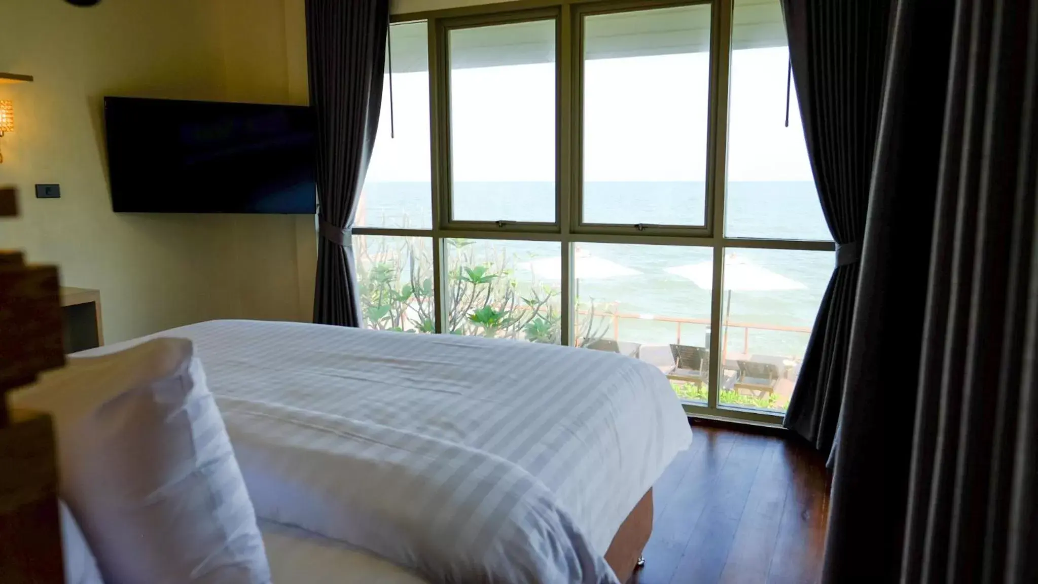 Bed in De Chaochom Hua Hin