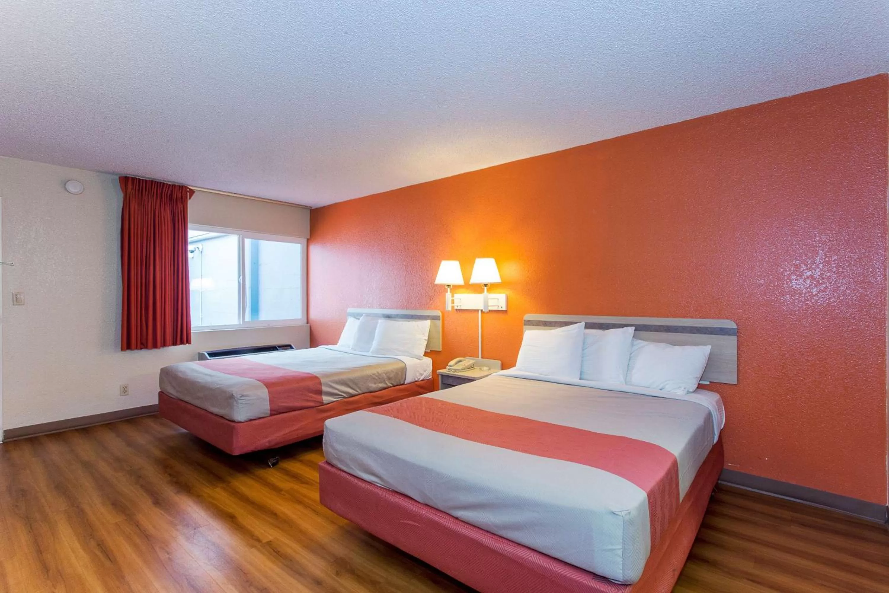 Bedroom, Bed in Cathedral Hill Hotel