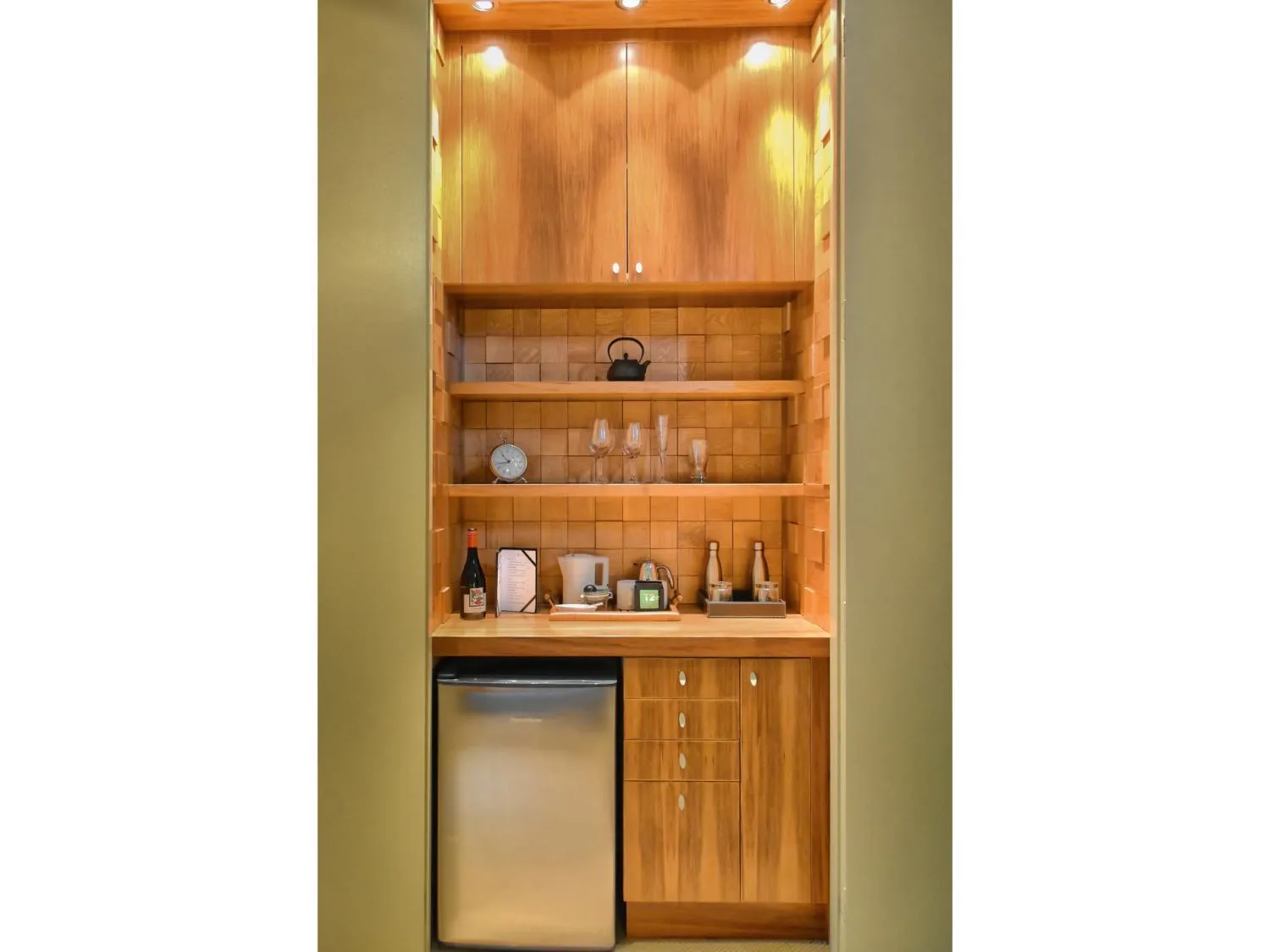 Coffee/tea facilities in River Birches