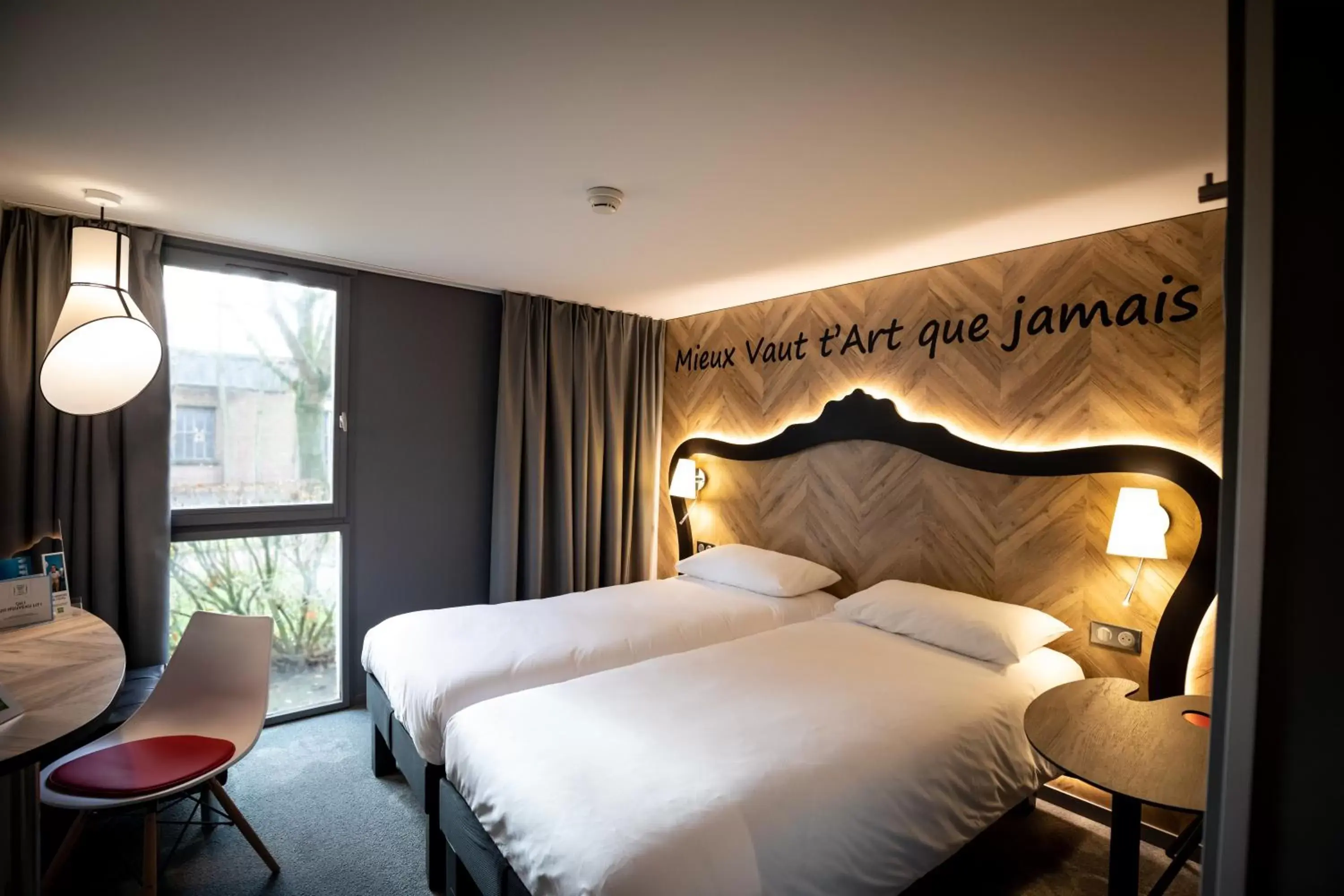 Bed in ibis Styles Douai Gare Gayant Expo