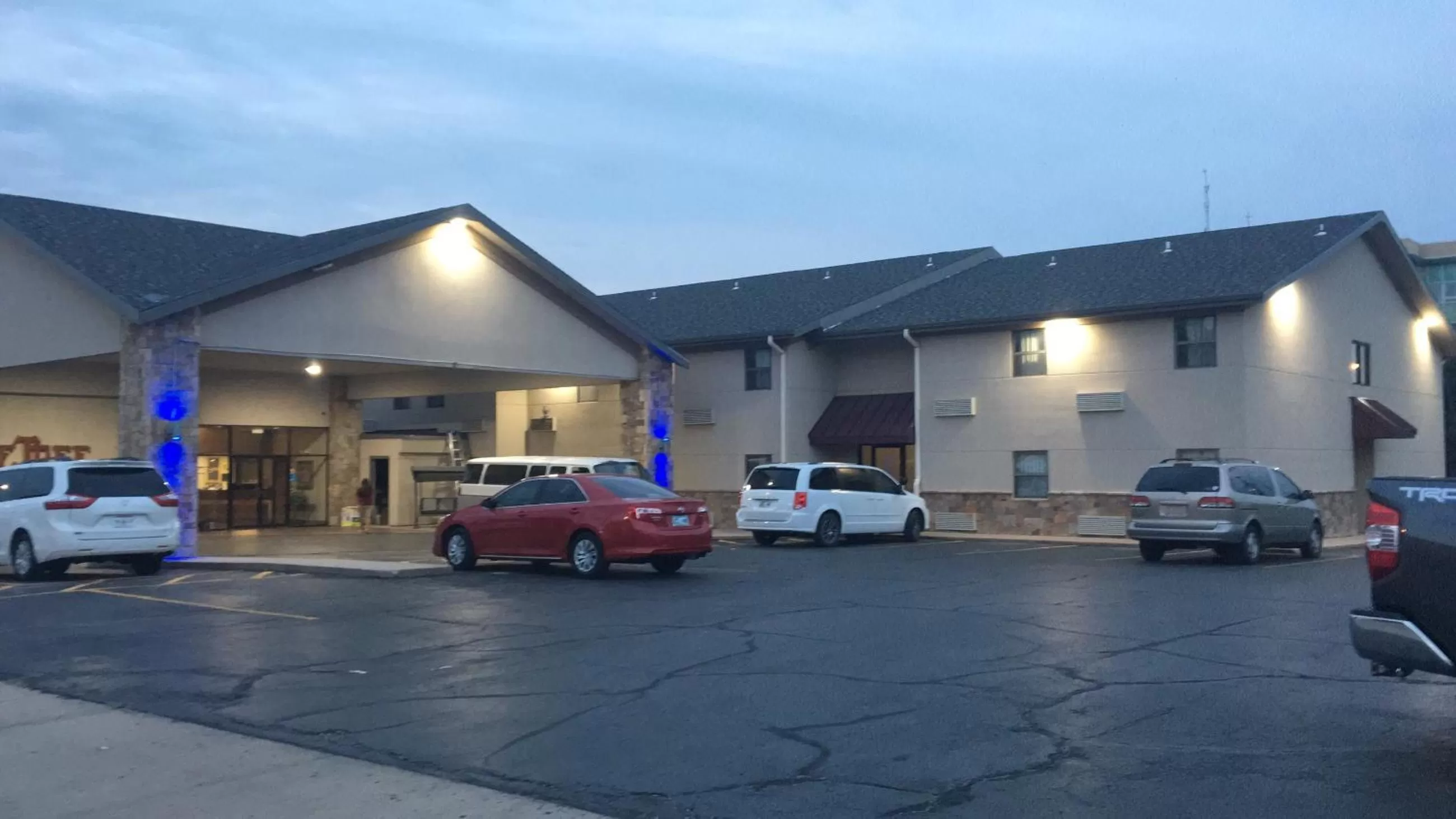 Sunset in Apple Tree Inn