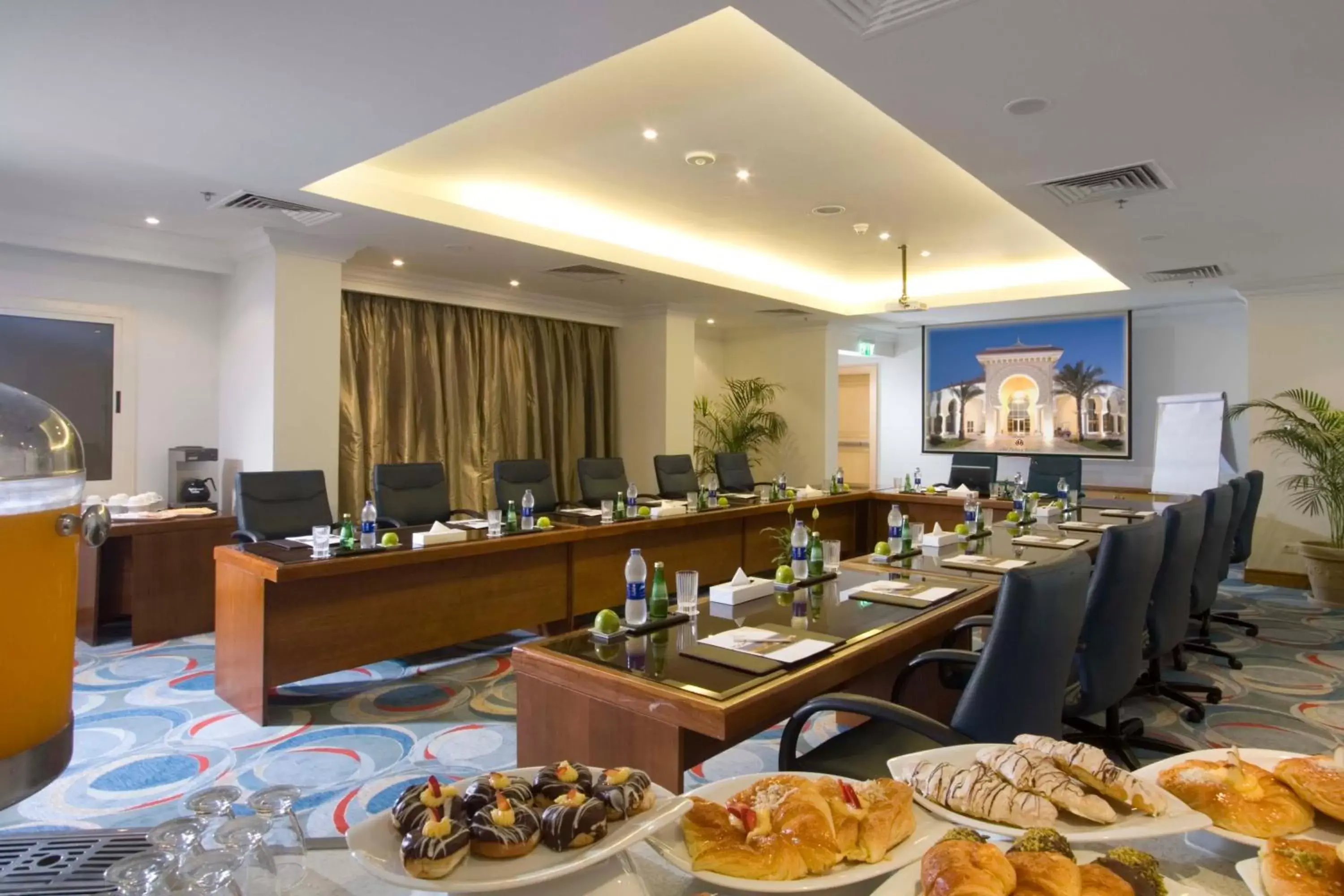 Business facilities in Old Palace Resort Sahl Hasheesh