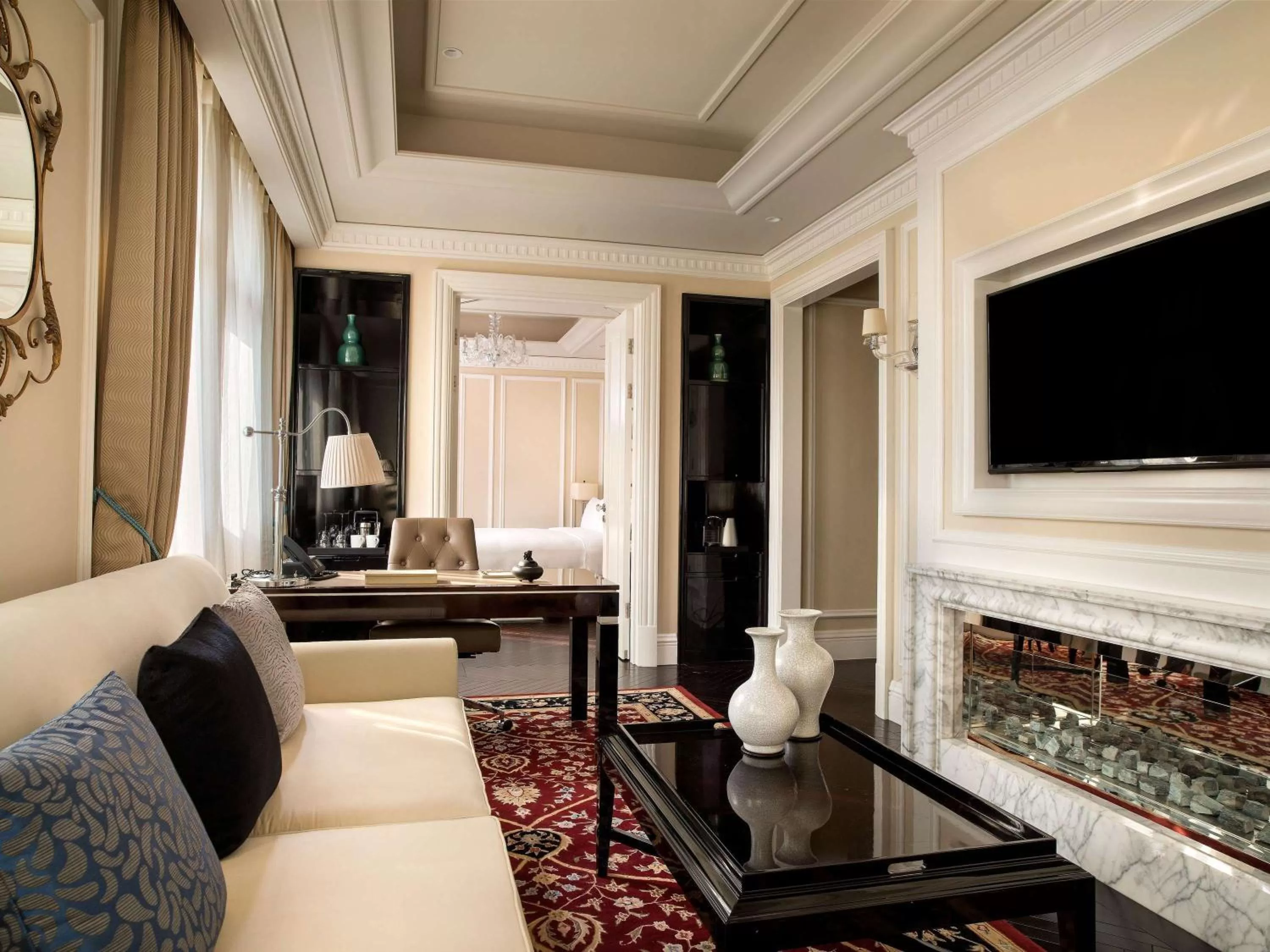 Suite with One King Bed in Sofitel Legend People's Grand Hotel Xi'an