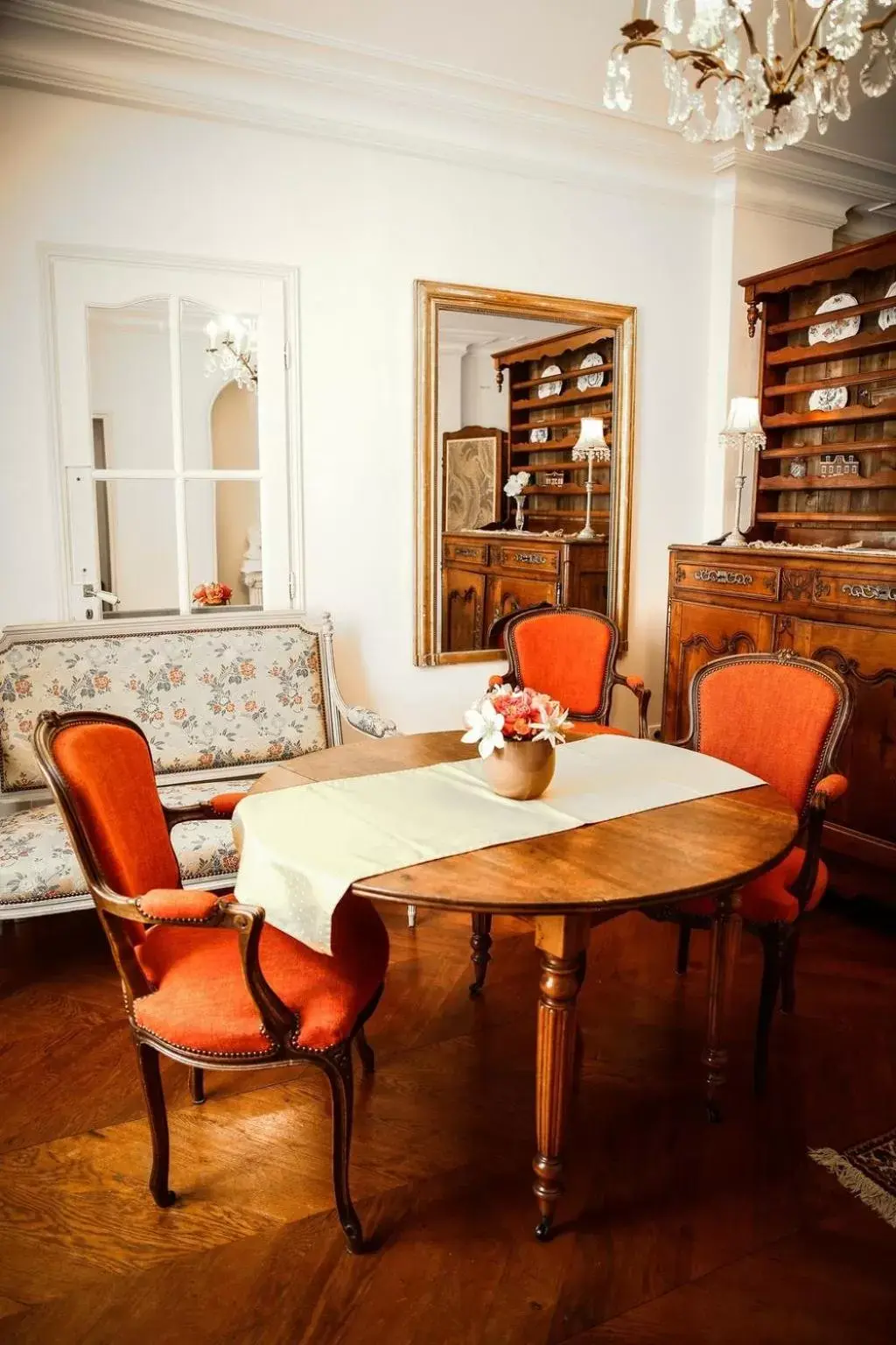 Dining Area in Chambre d'hôtes Le Petit Tertre