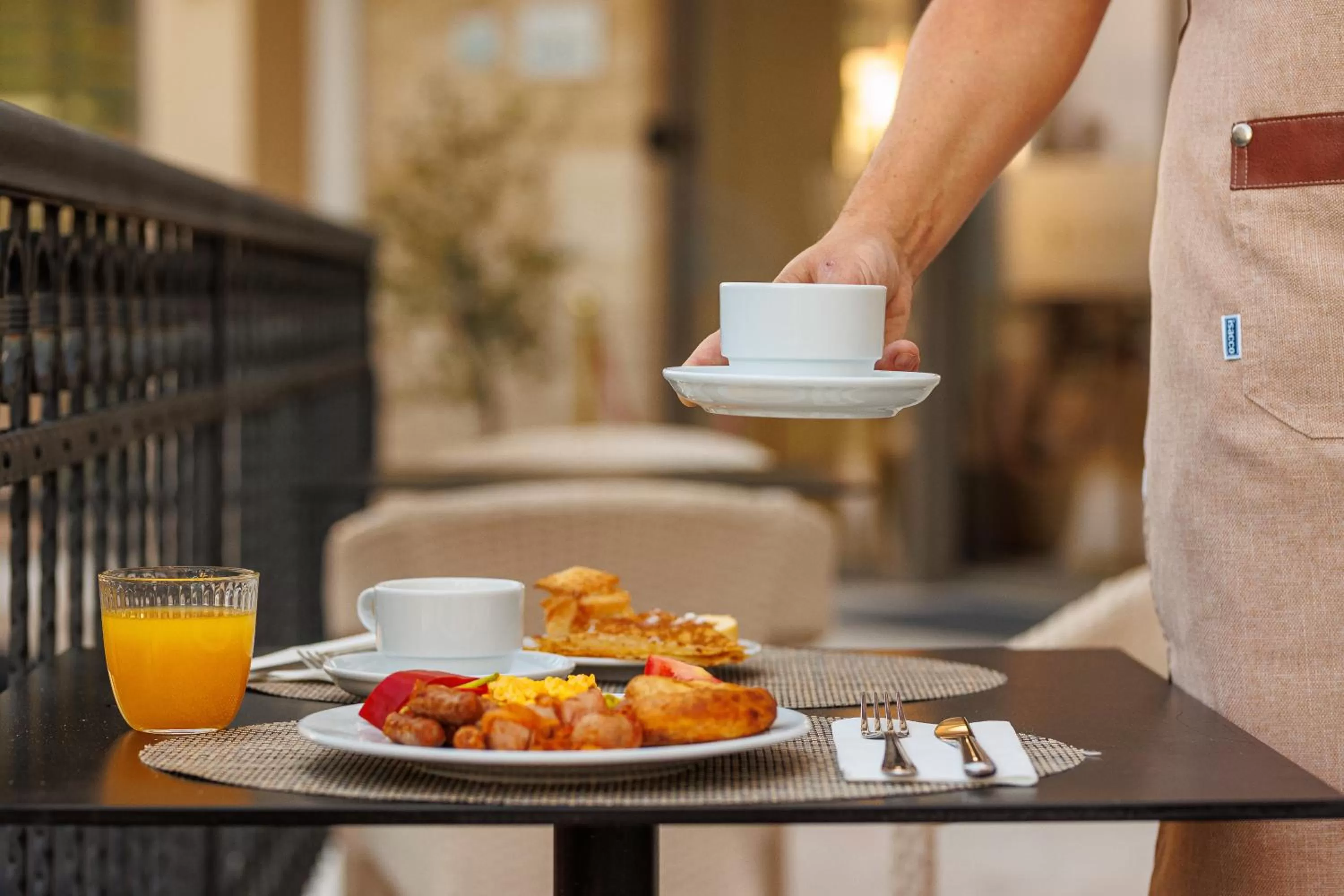 Breakfast in Hotel Kadmo by Aycon