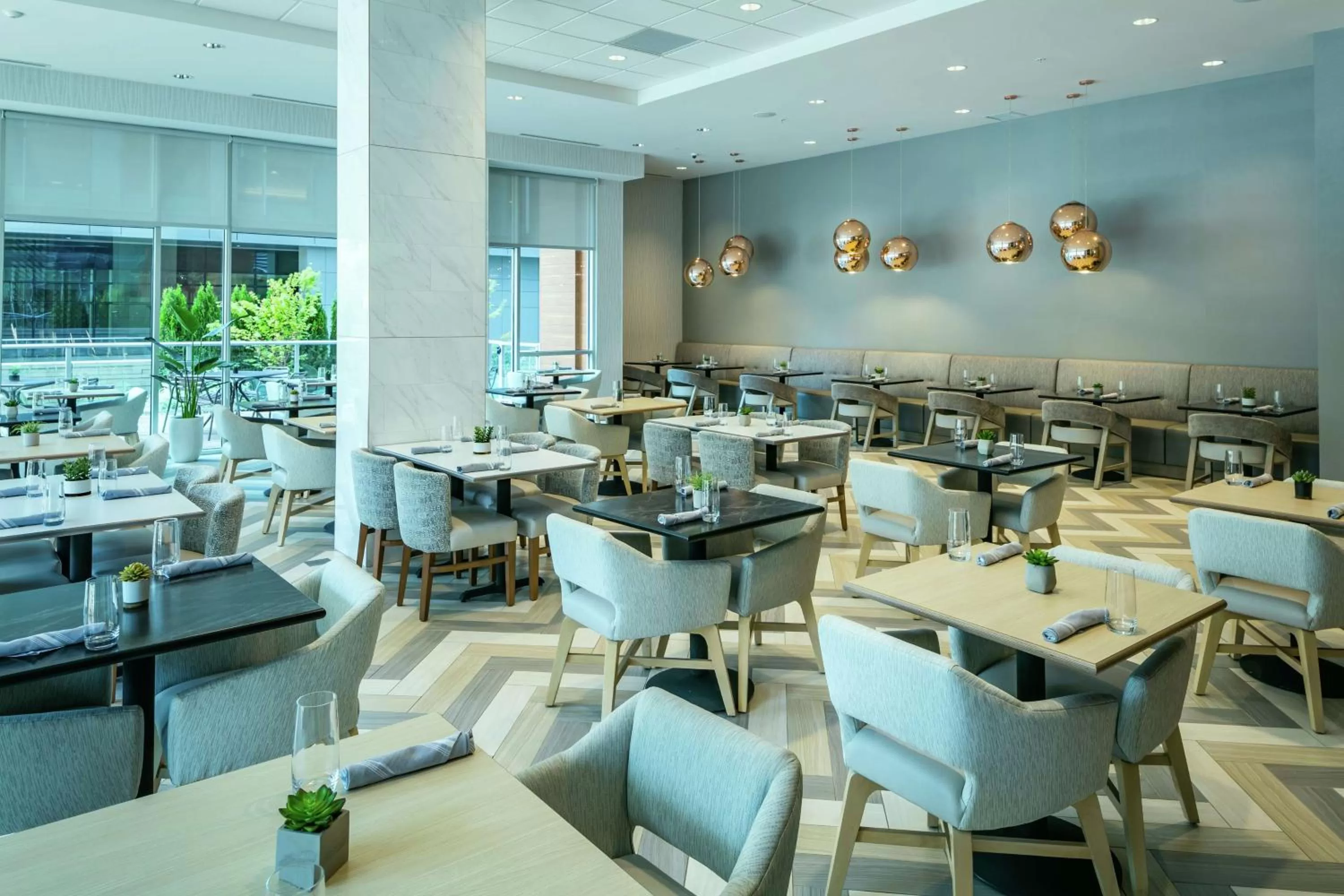 Restaurant/places to eat in Hilton Garden Inn Seattle Bellevue Downtown, WA