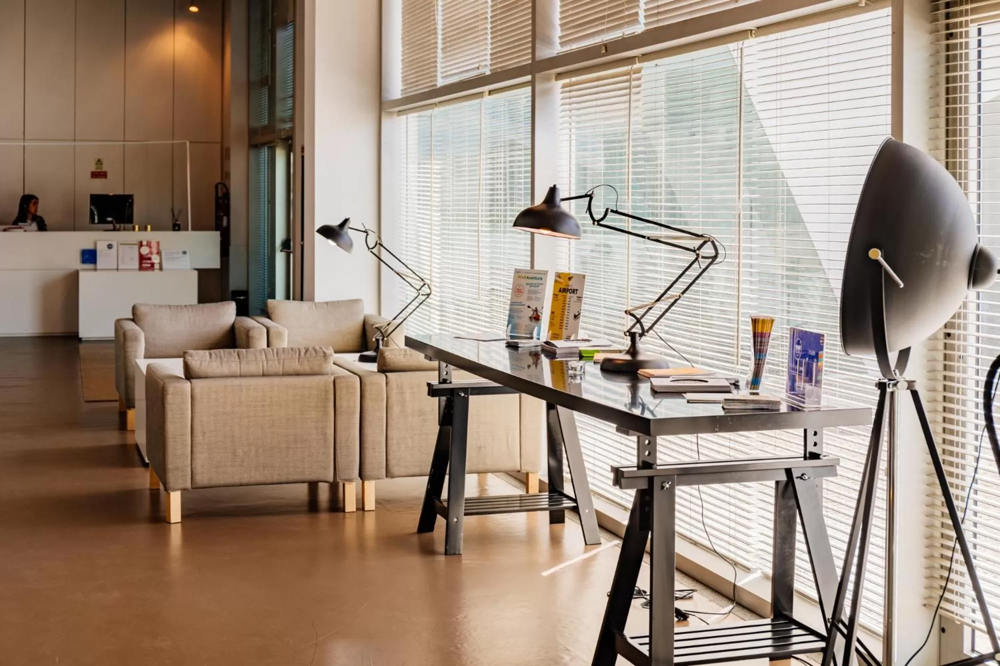 Communal lounge/ TV room in Basic Braga by Axis