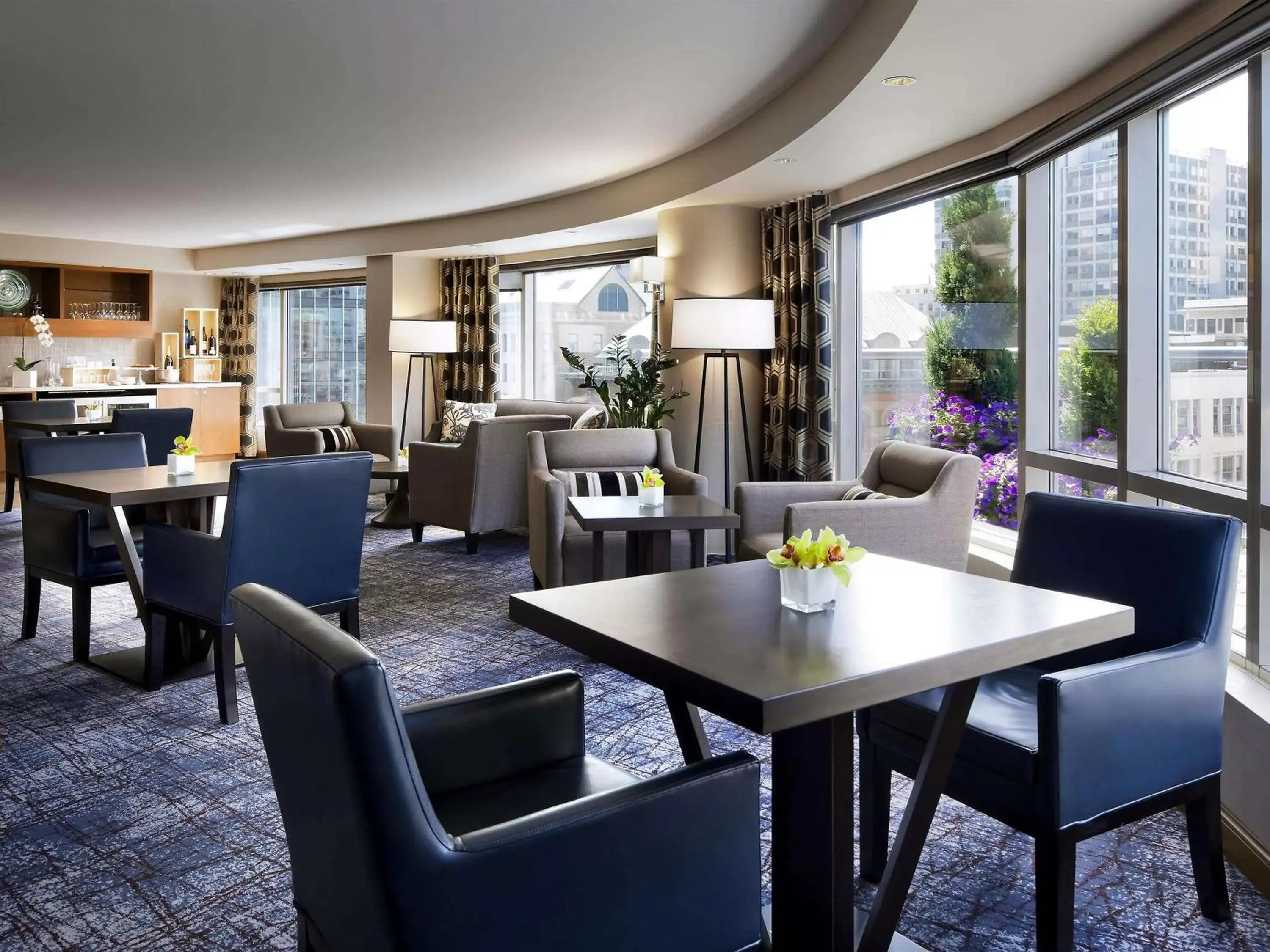 Bedroom, Restaurant/Places to Eat in Fairmont Waterfront