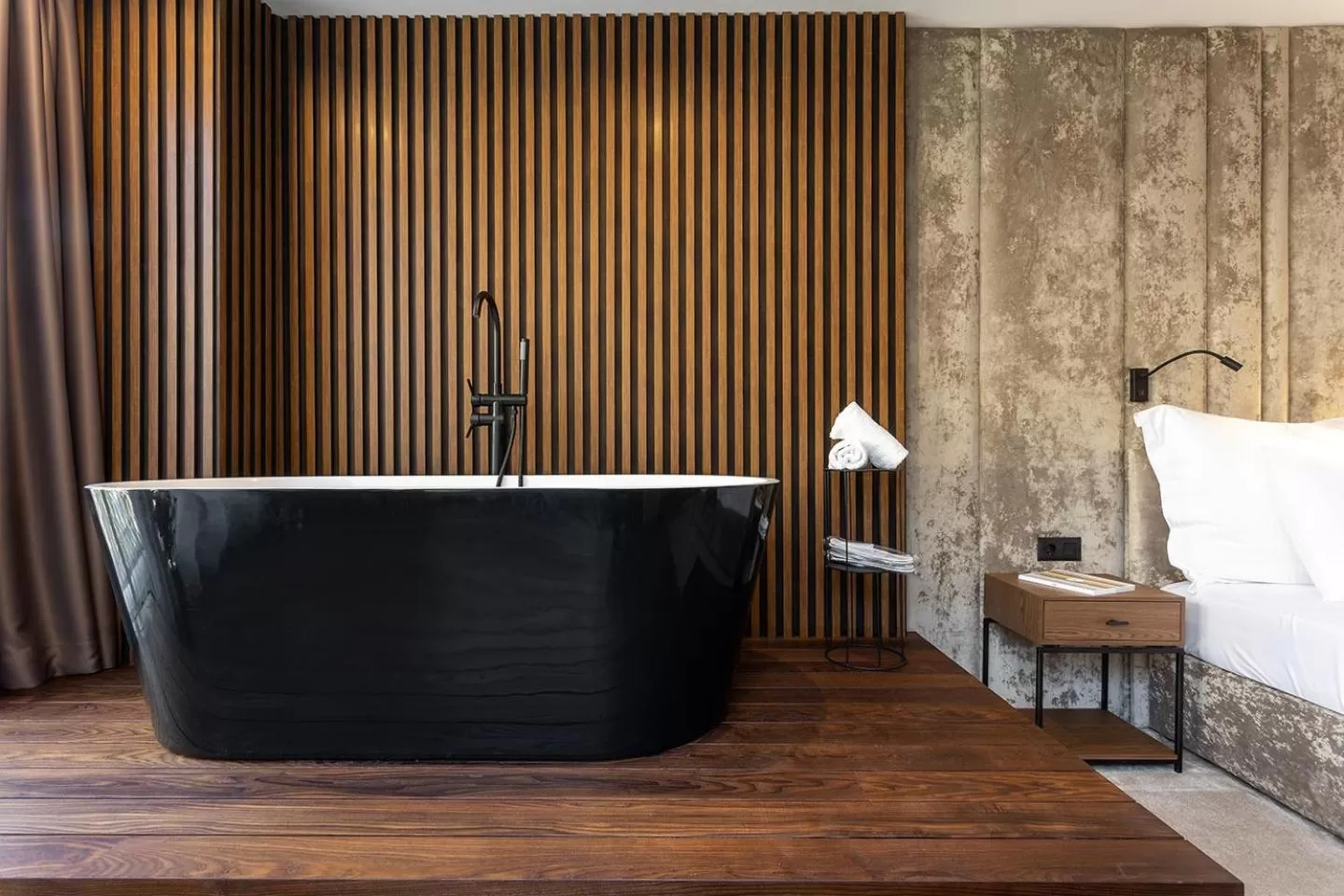 Bath, Bed in Abrazo Sofia Hotel by HMG