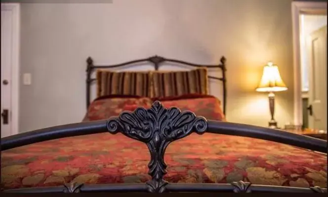 Bed in Clark House Inn