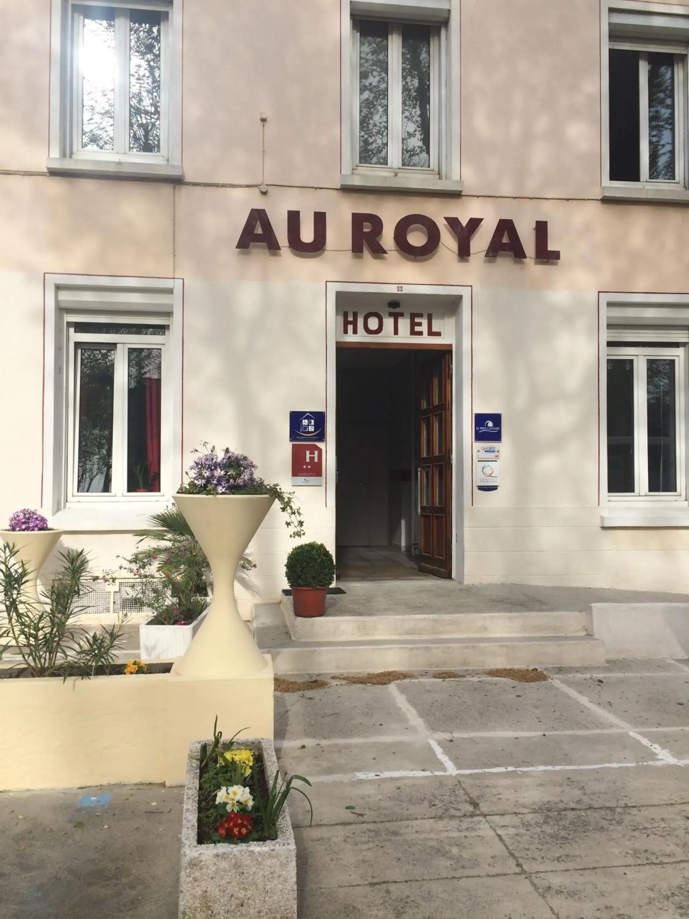 Facade/entrance in Au Royal Hotel
