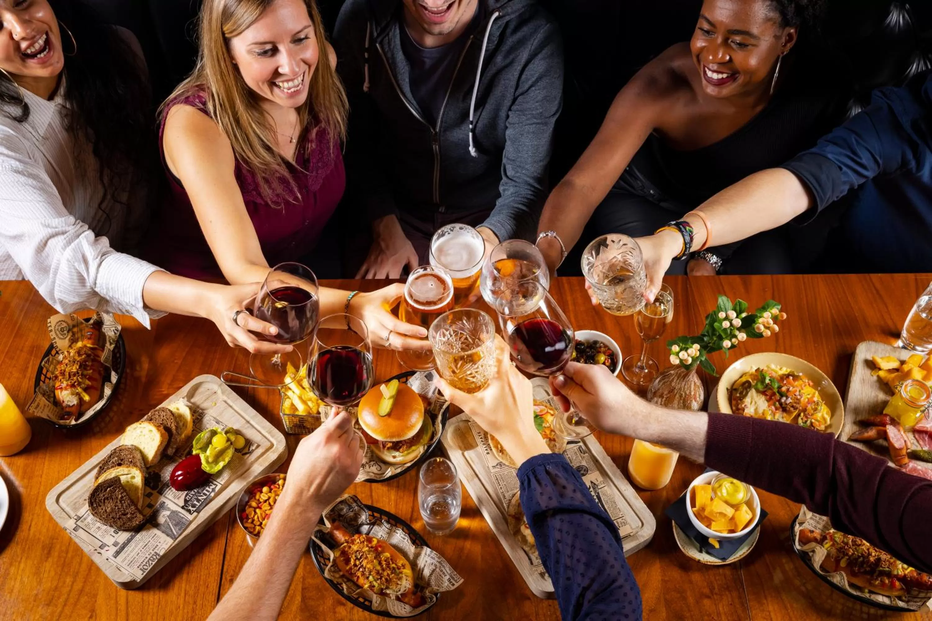 Lounge or bar in Crowne Plaza Amsterdam - South by IHG