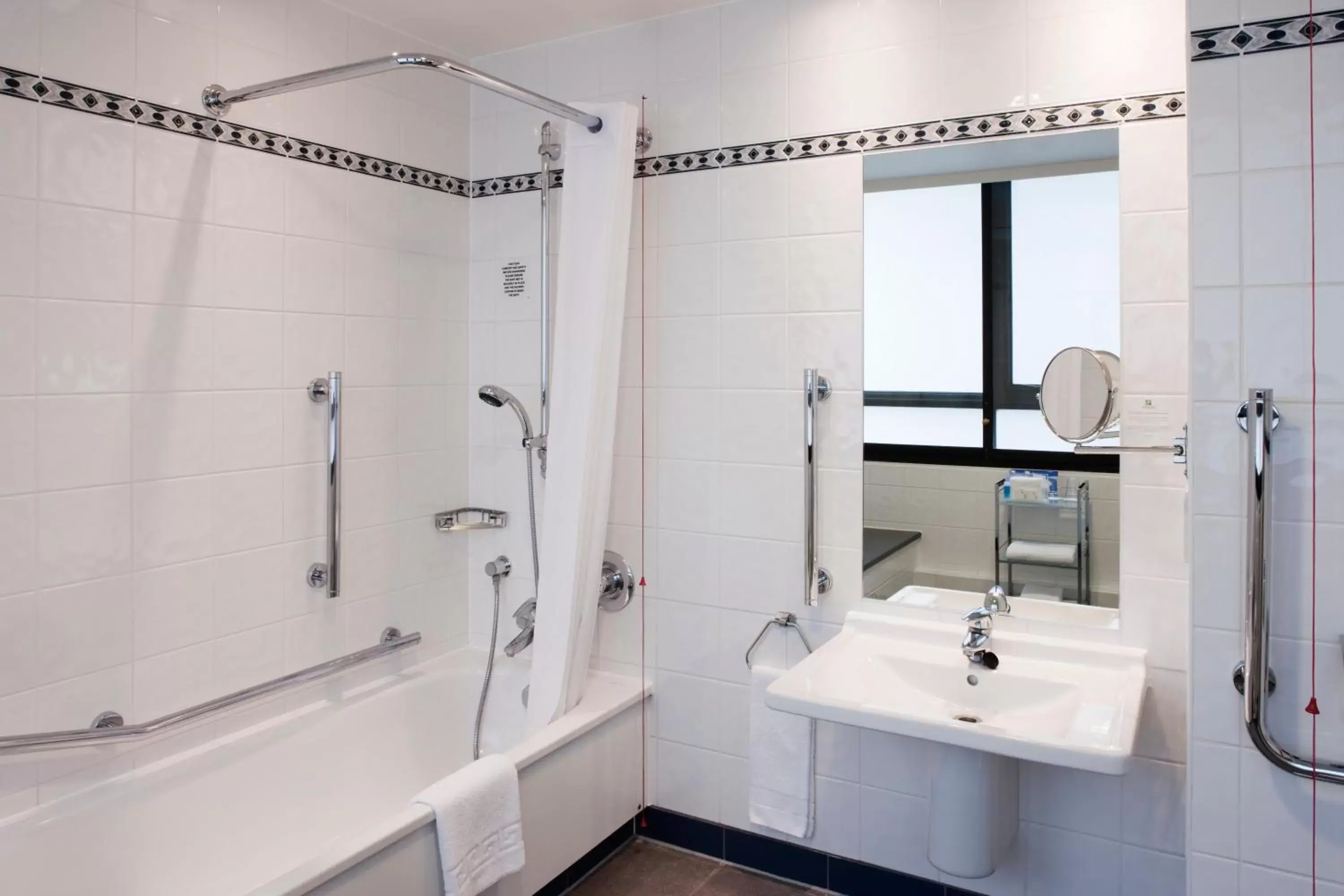 Bathroom in Best Western London Heathrow Ariel Hotel