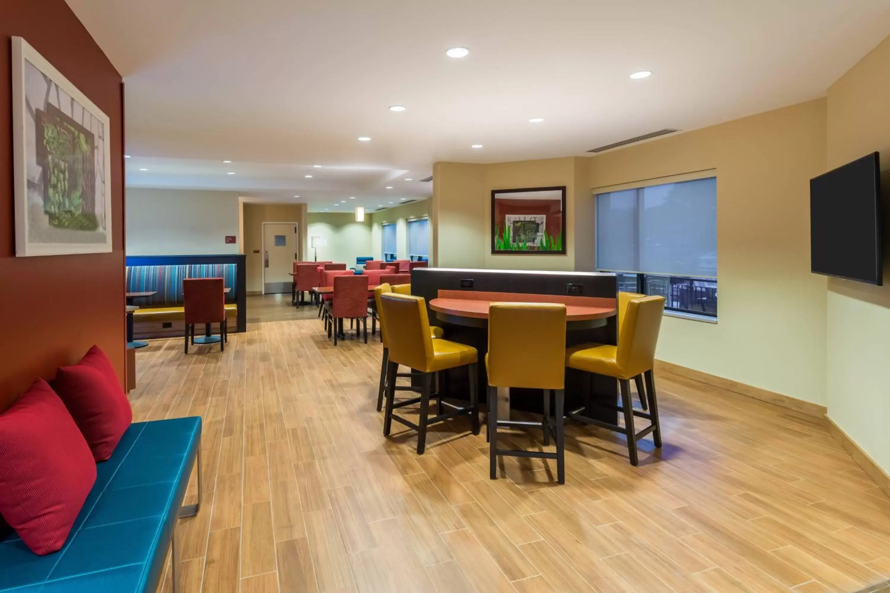 Lobby or reception in TownePlace Suites by Marriott Latham Albany Airport