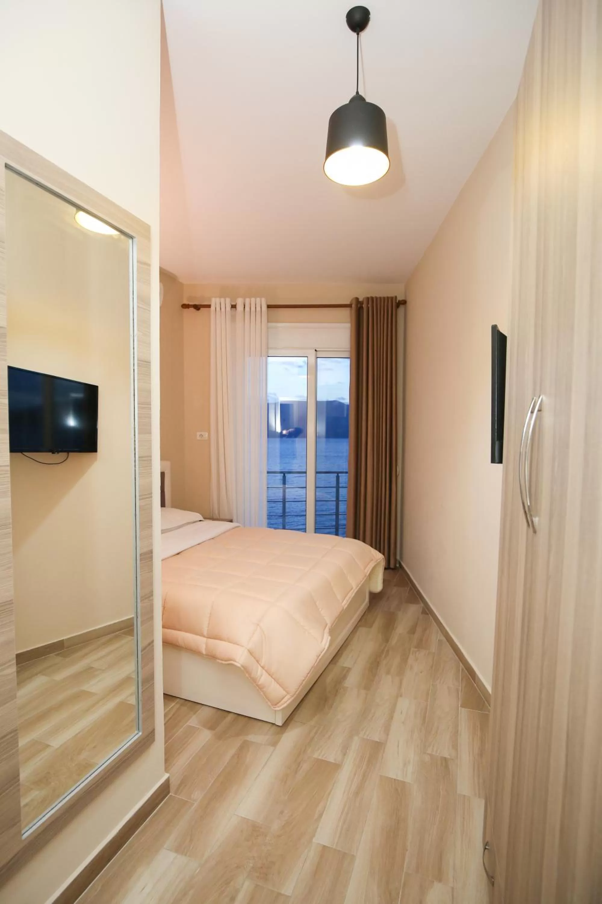 Bed, TV/Entertainment Center in Blue Bay