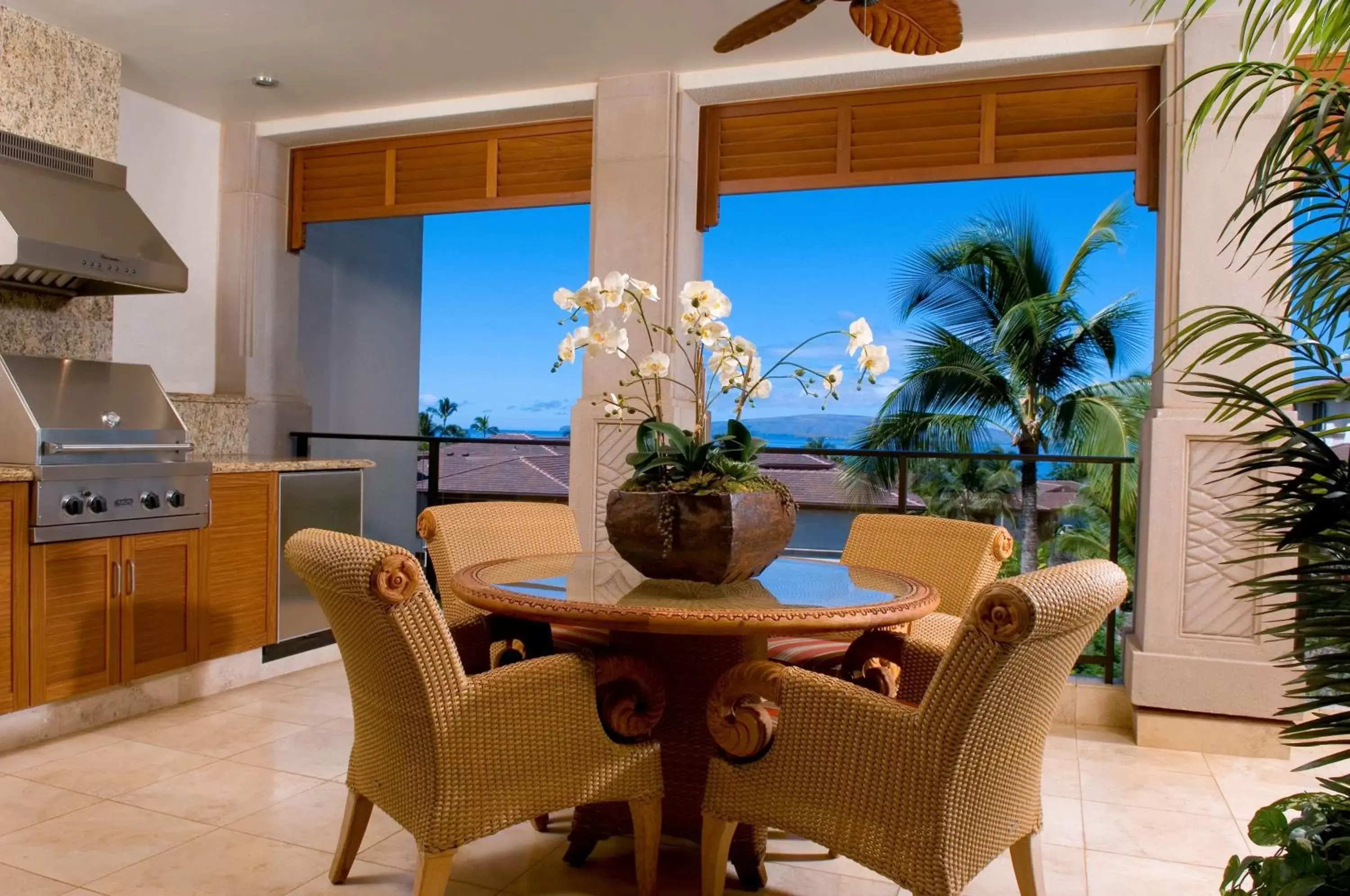 Photo of the whole room, Dining Area in Wailea Beach Villas, a Destination by Hyatt Residence