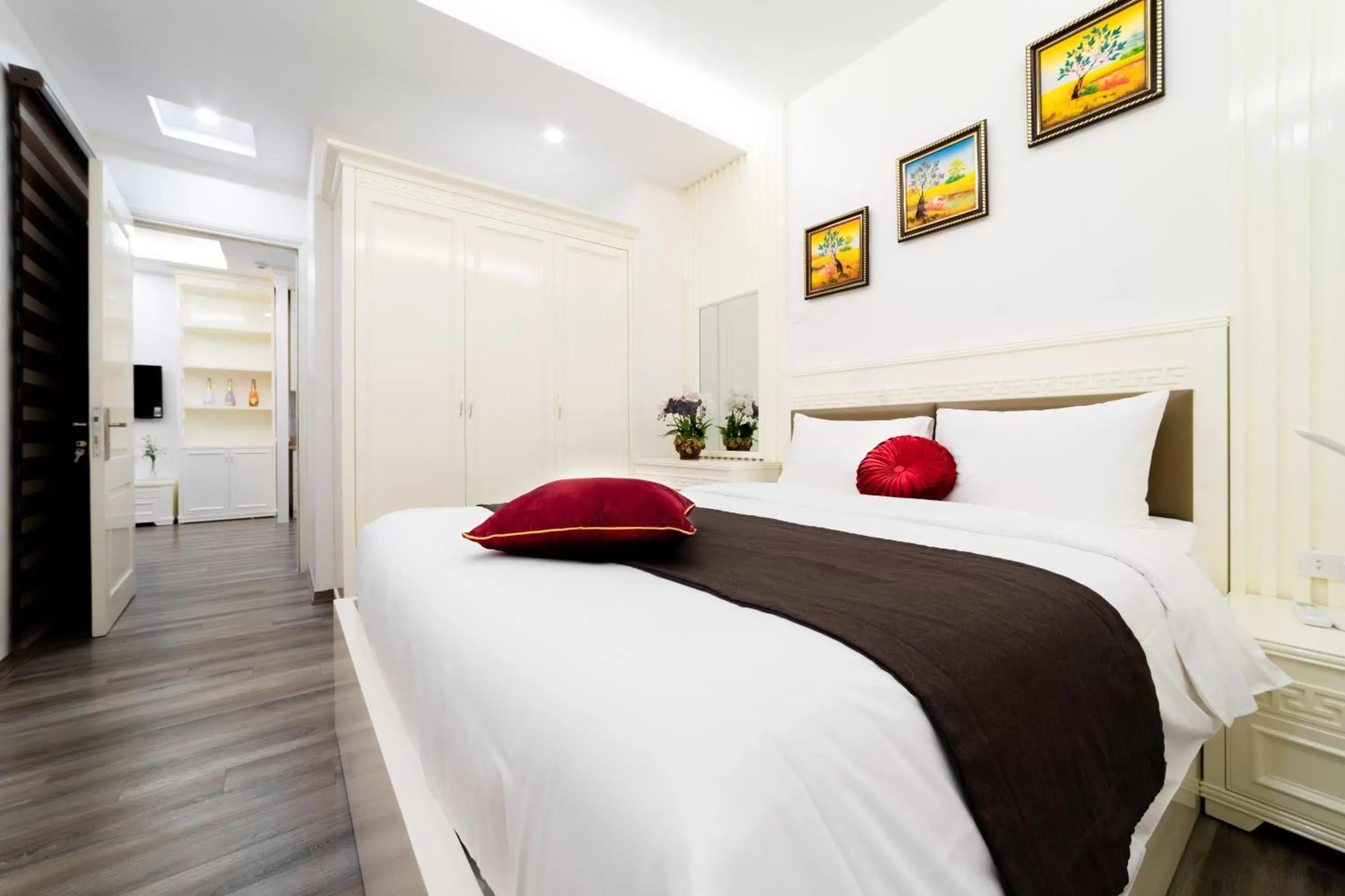 TV and multimedia, Bed in Rosee Apartment Hotel TV and multimedia, Bed in Rosee Apartment Hotel