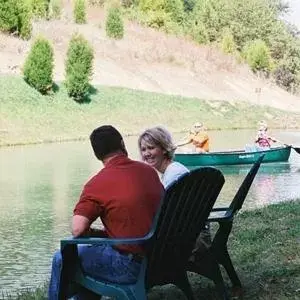 Canoeing in Berry Springs Lodge