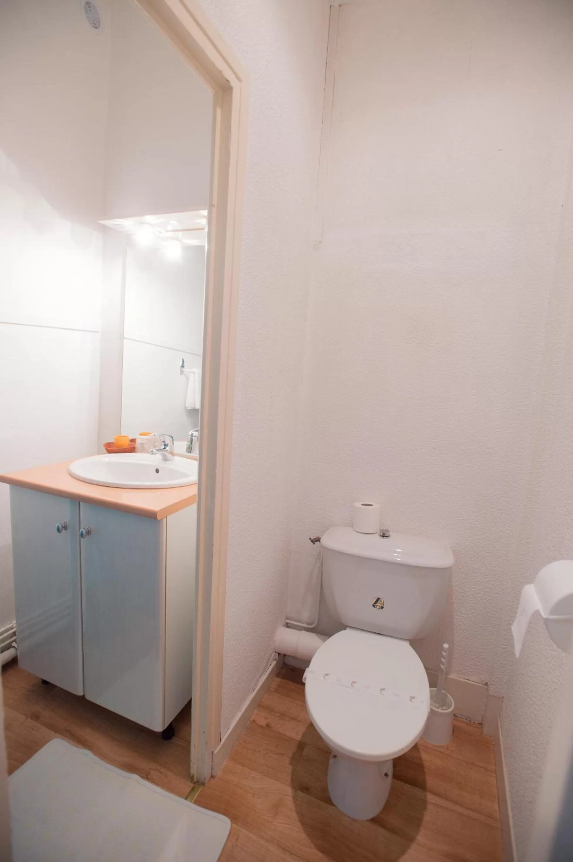 Shower in Hôtel Saint Vincent