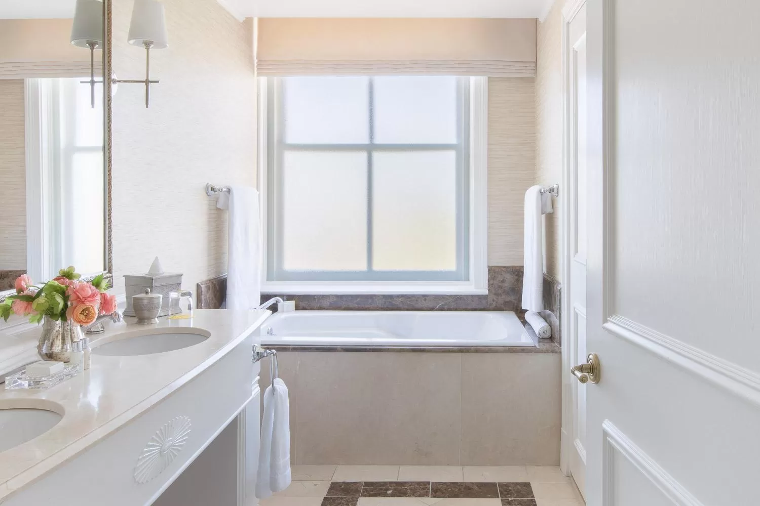 The Deluxe Double Queen  in The Hermitage Hotel